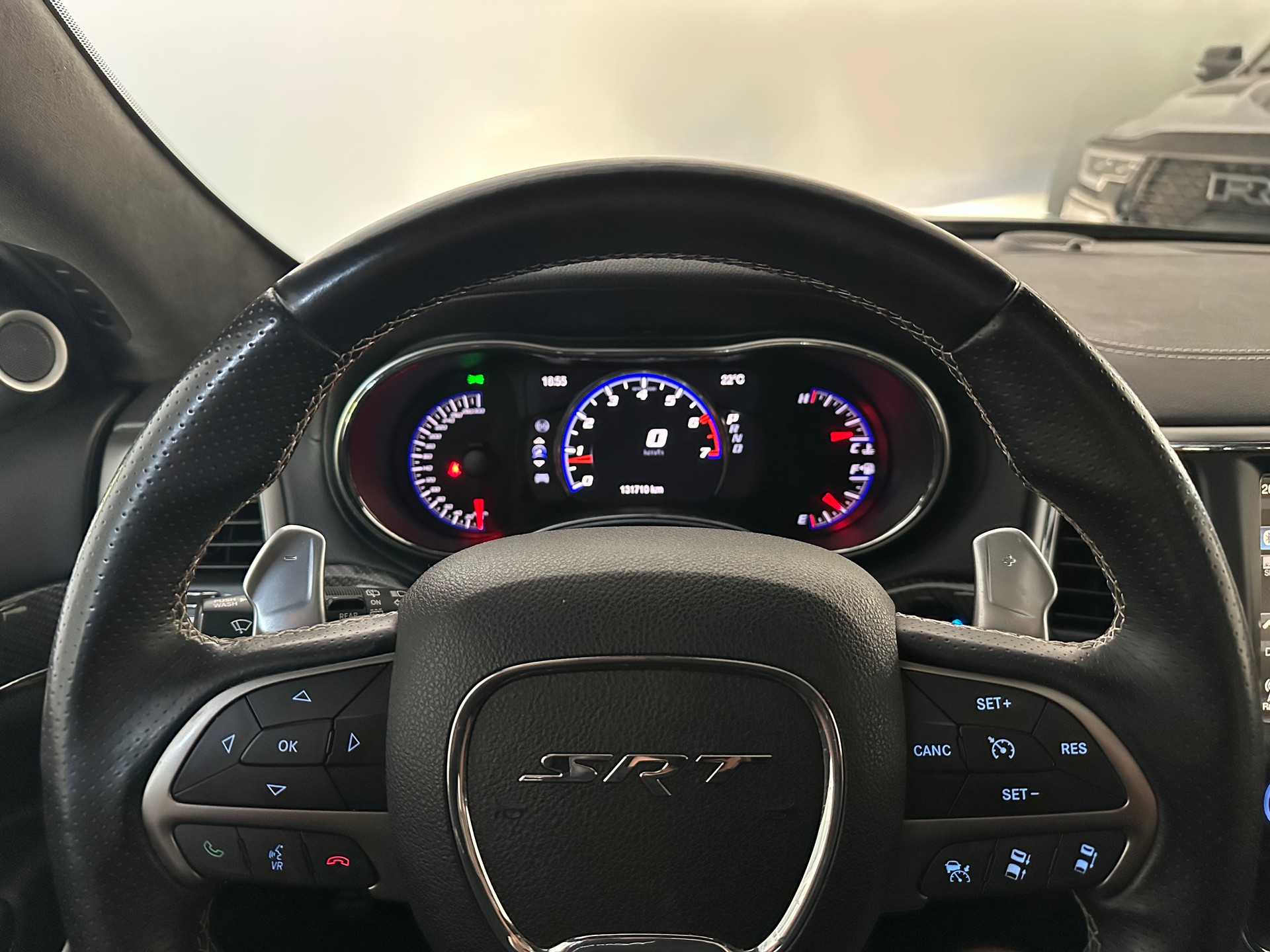 JEEP Grand Cherokee 6.4 V8 HEMI SRT8 Automatic-image-6