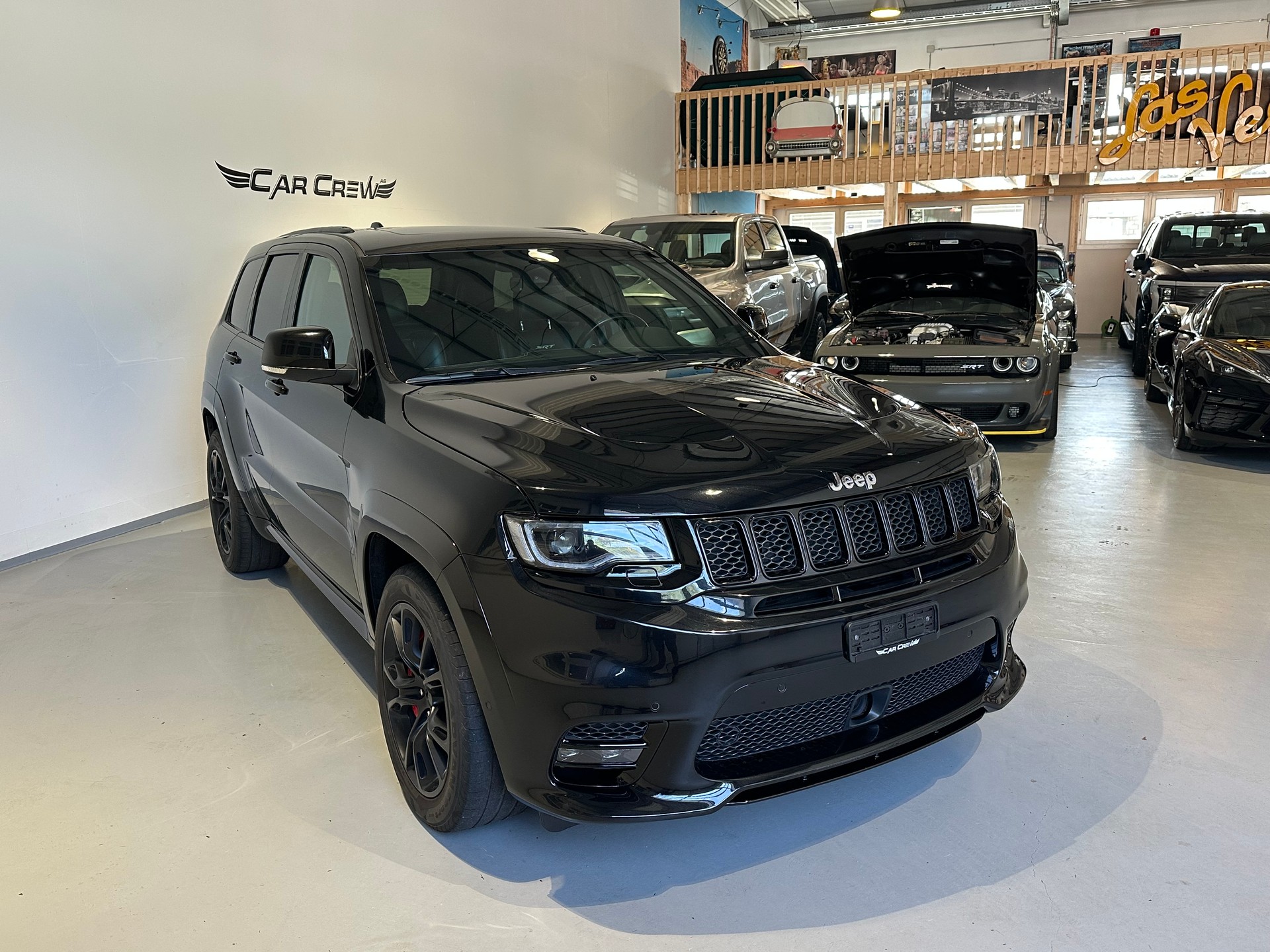 JEEP Grand Cherokee 6.4 V8 HEMI SRT8 Automatic-image-2