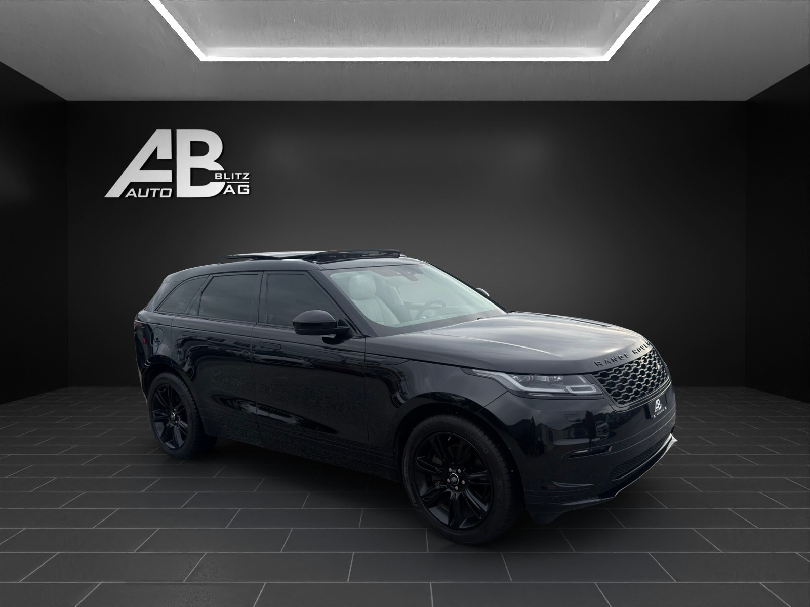 LAND ROVER Range Rover Velar R-Dynamic P 380 SE Automatic mit 380 PS-image-5
