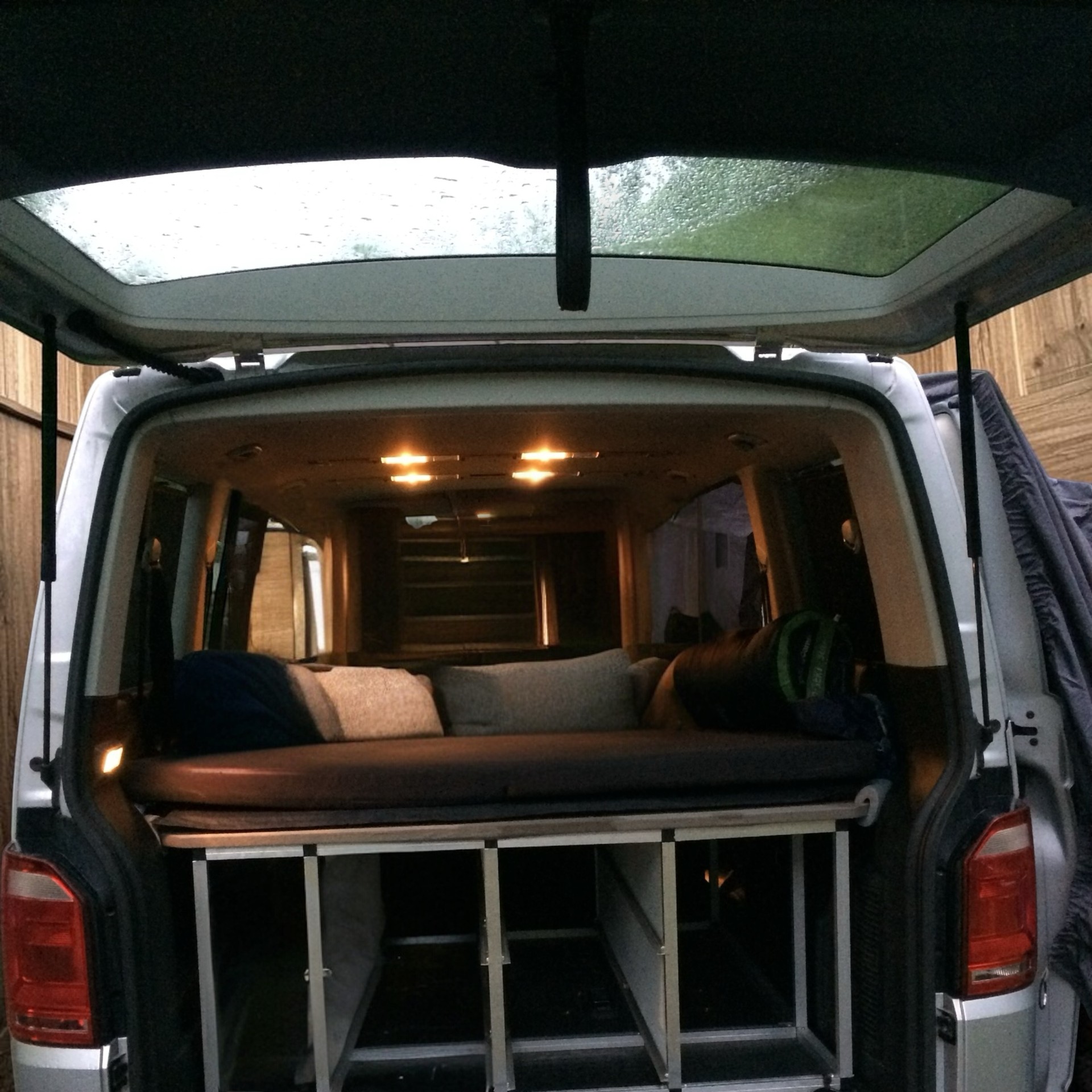 VW Caravelle 2.0 TDI 204 DSG 4motion-image-5