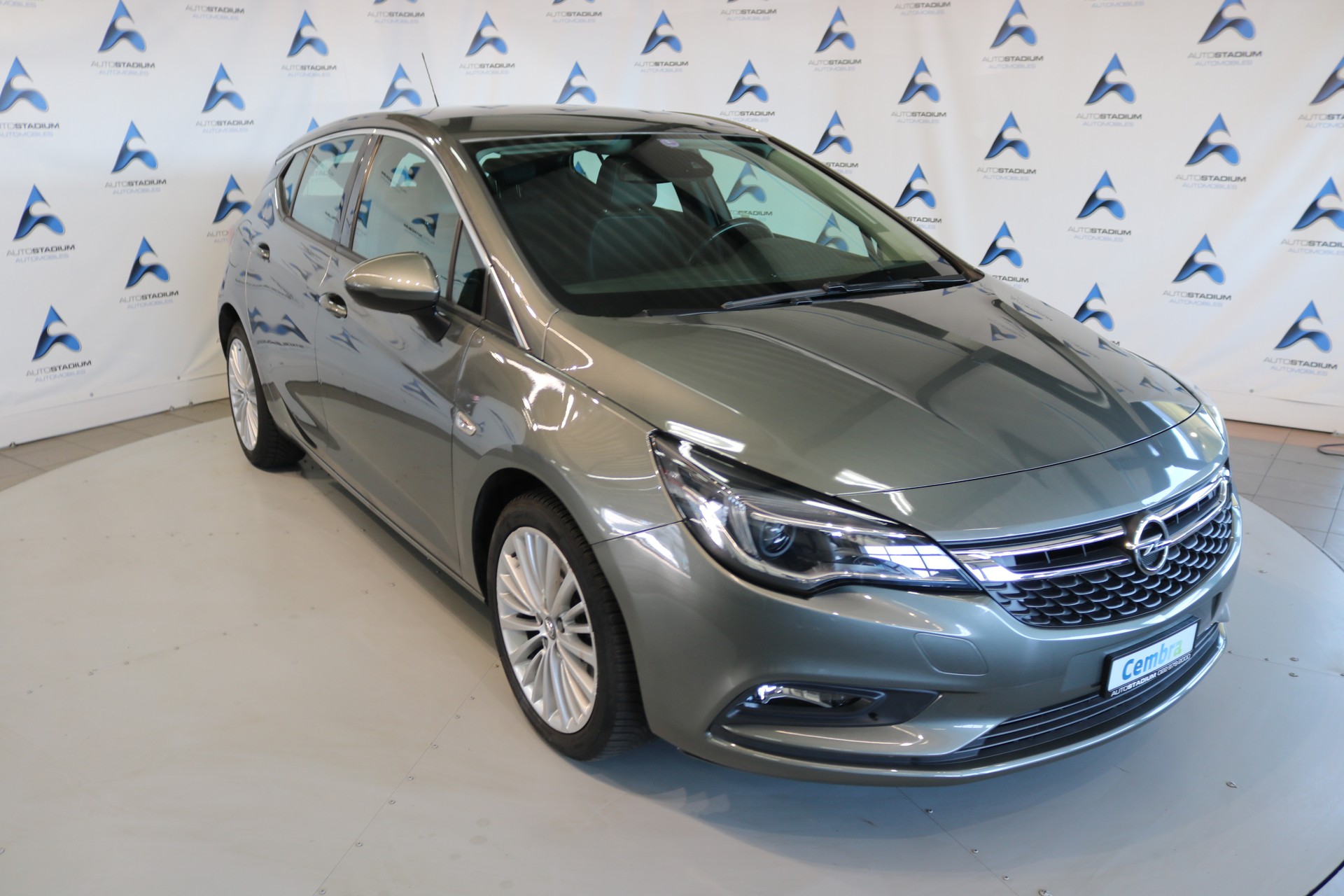OPEL Astra 1.6i Turbo Excellence-image-21