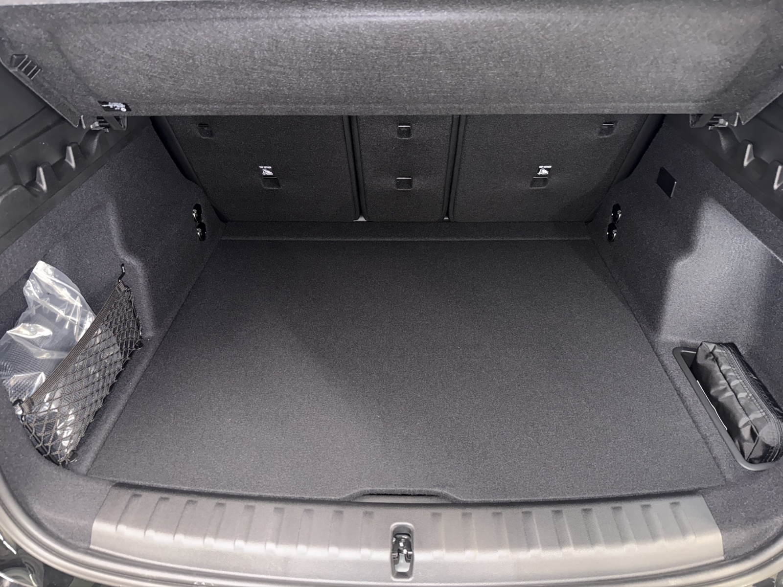 BMW iX1 xDrive 30 Edition M Sport-image-22