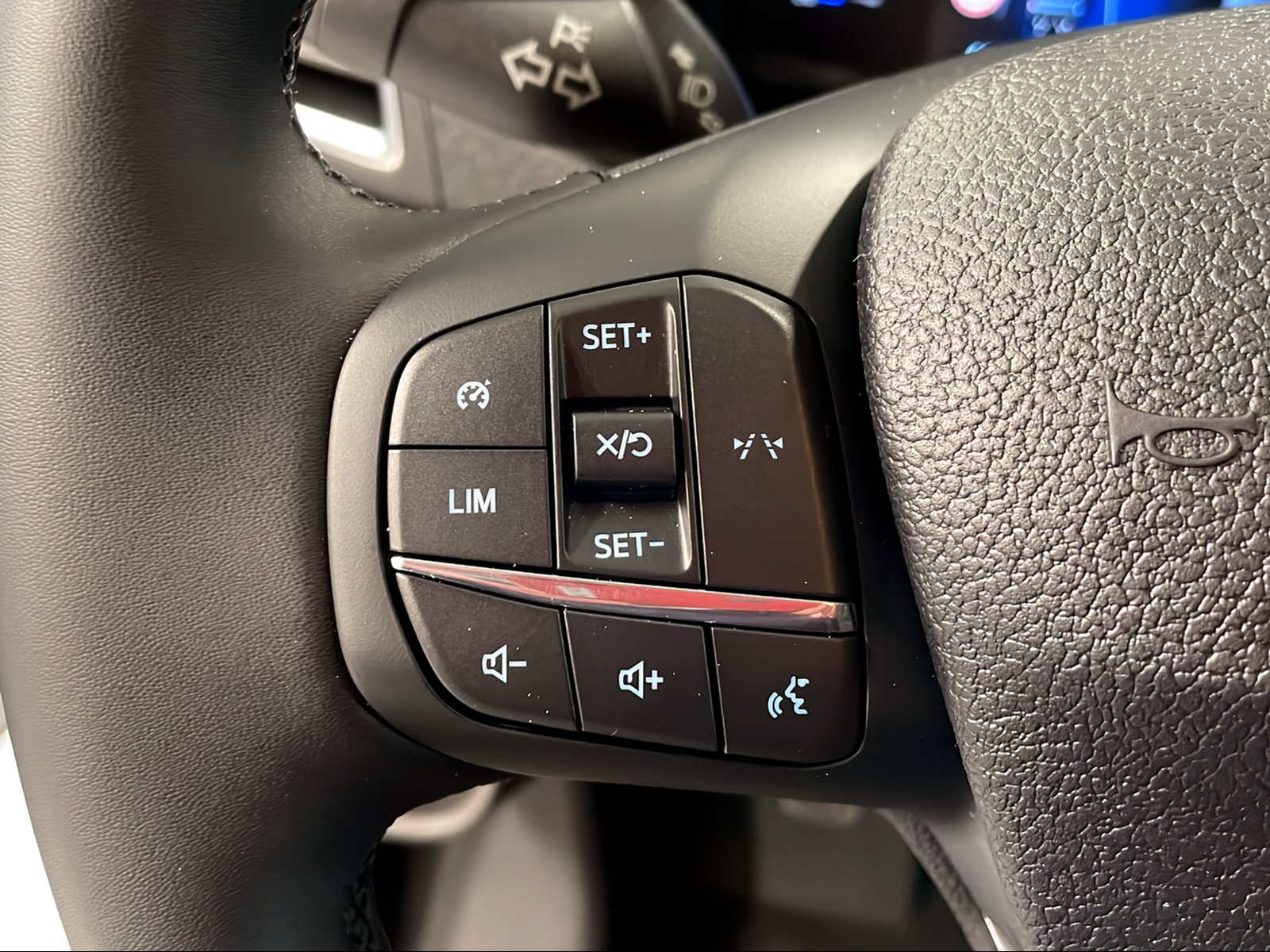FORD Transit Van 350 L3H3 2.0 EcoBlue 130 Trend-image-9