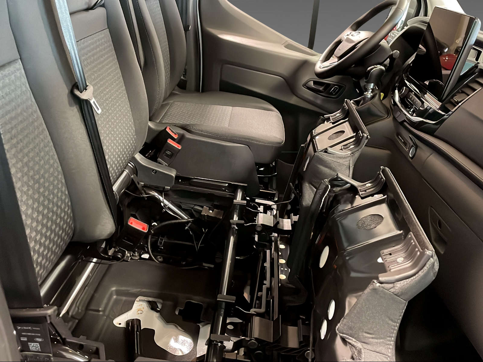 FORD Transit Van 350 L3H3 2.0 EcoBlue 130 Trend-image-11
