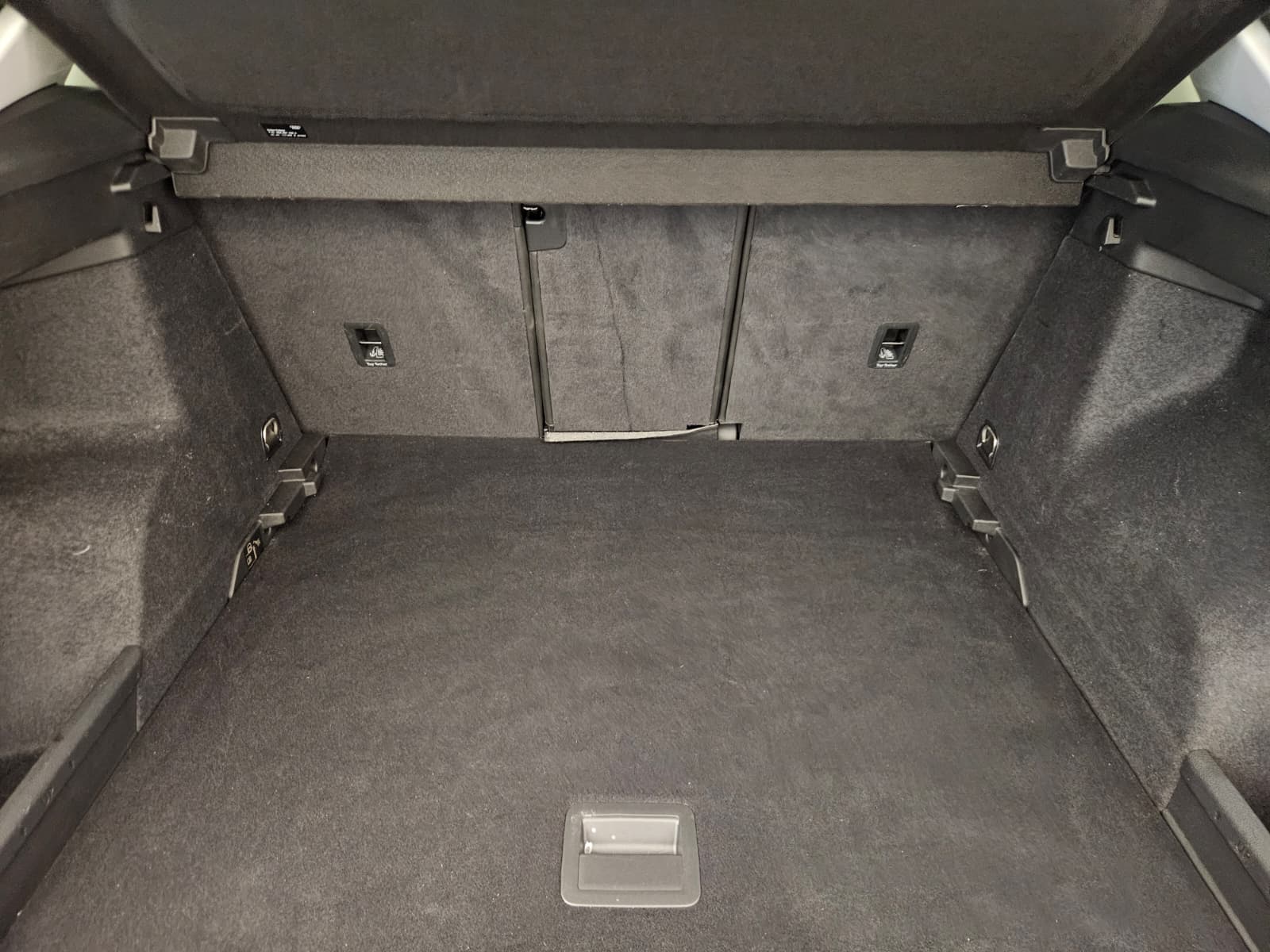 AUDI Q3 40 TFSI S line quattro S-tronic-image-14