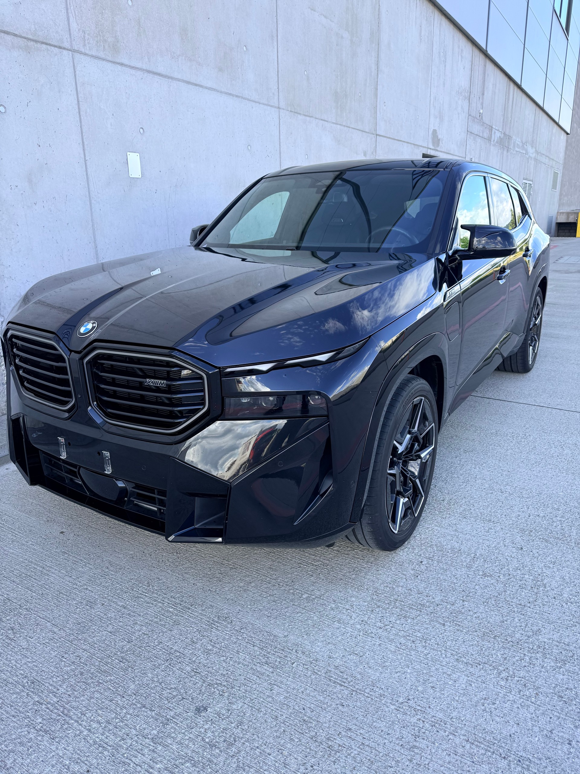 BMW 50e Plug-in Hybrid-image-0