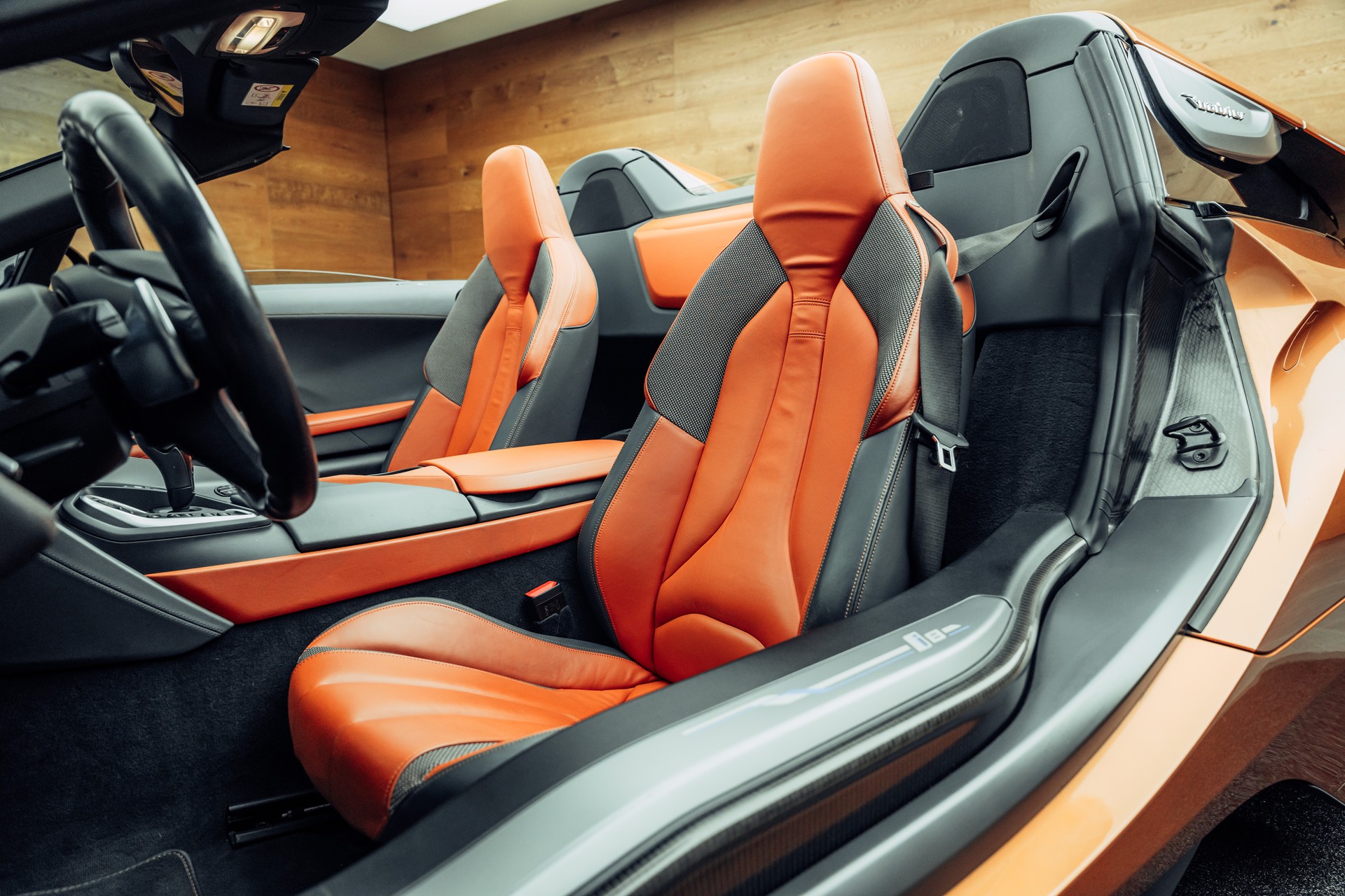 BMW i8 Roadster-image-6