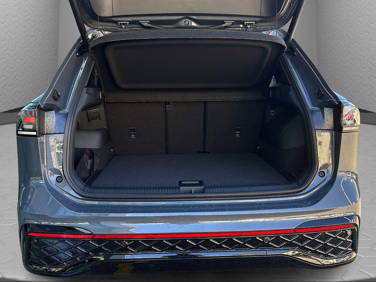 VW Tiguan 2.0 TSI DSG R-Line United 4Motion-image-13