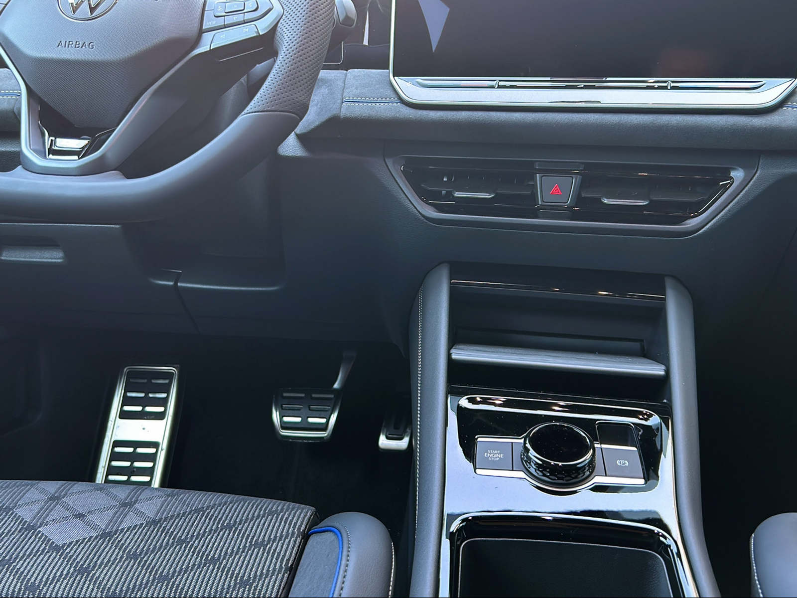 VW Tiguan 2.0 TSI DSG R-Line United 4Motion-image-11