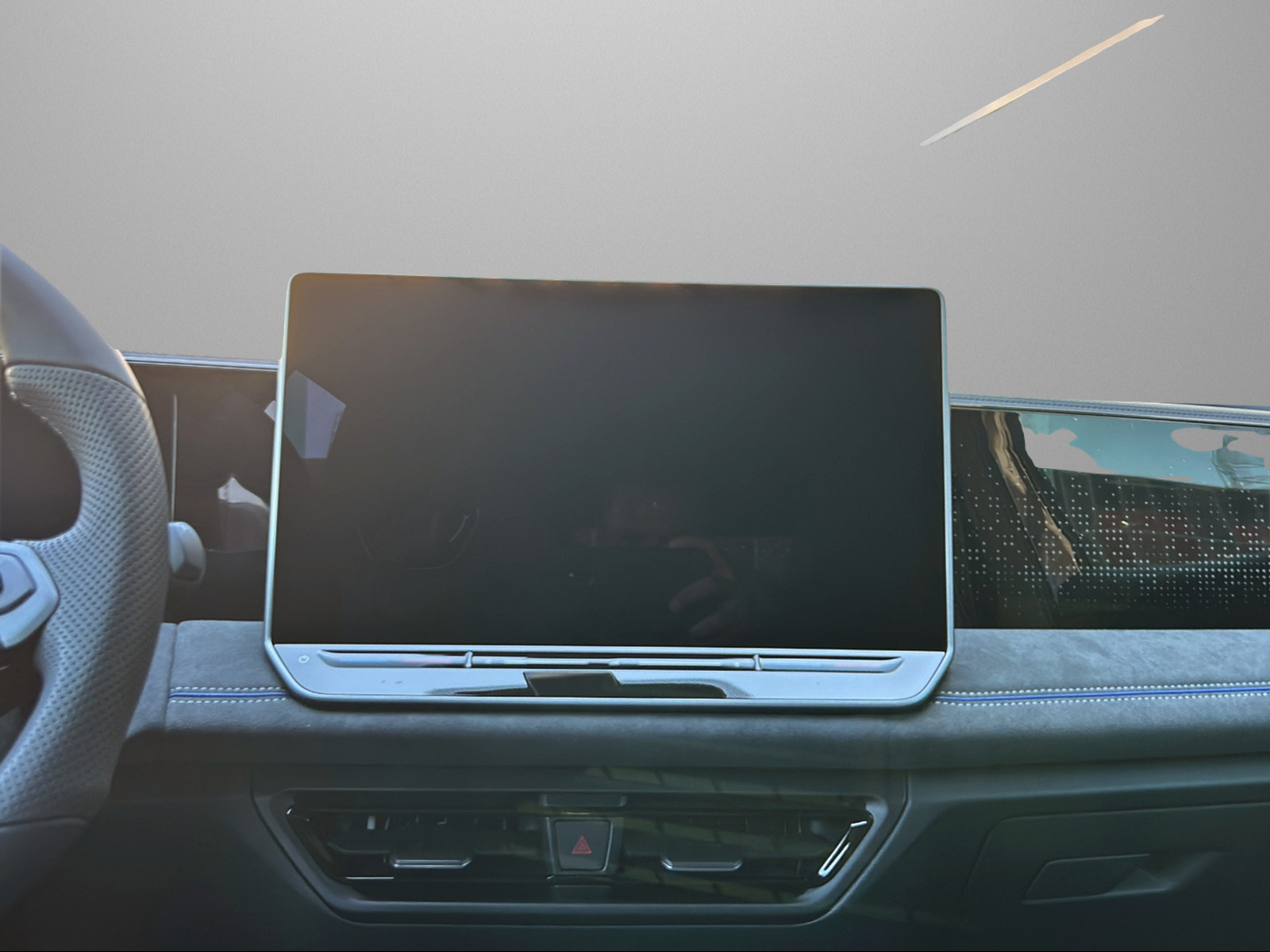 VW Tiguan 2.0 TSI DSG R-Line United 4Motion-image-10