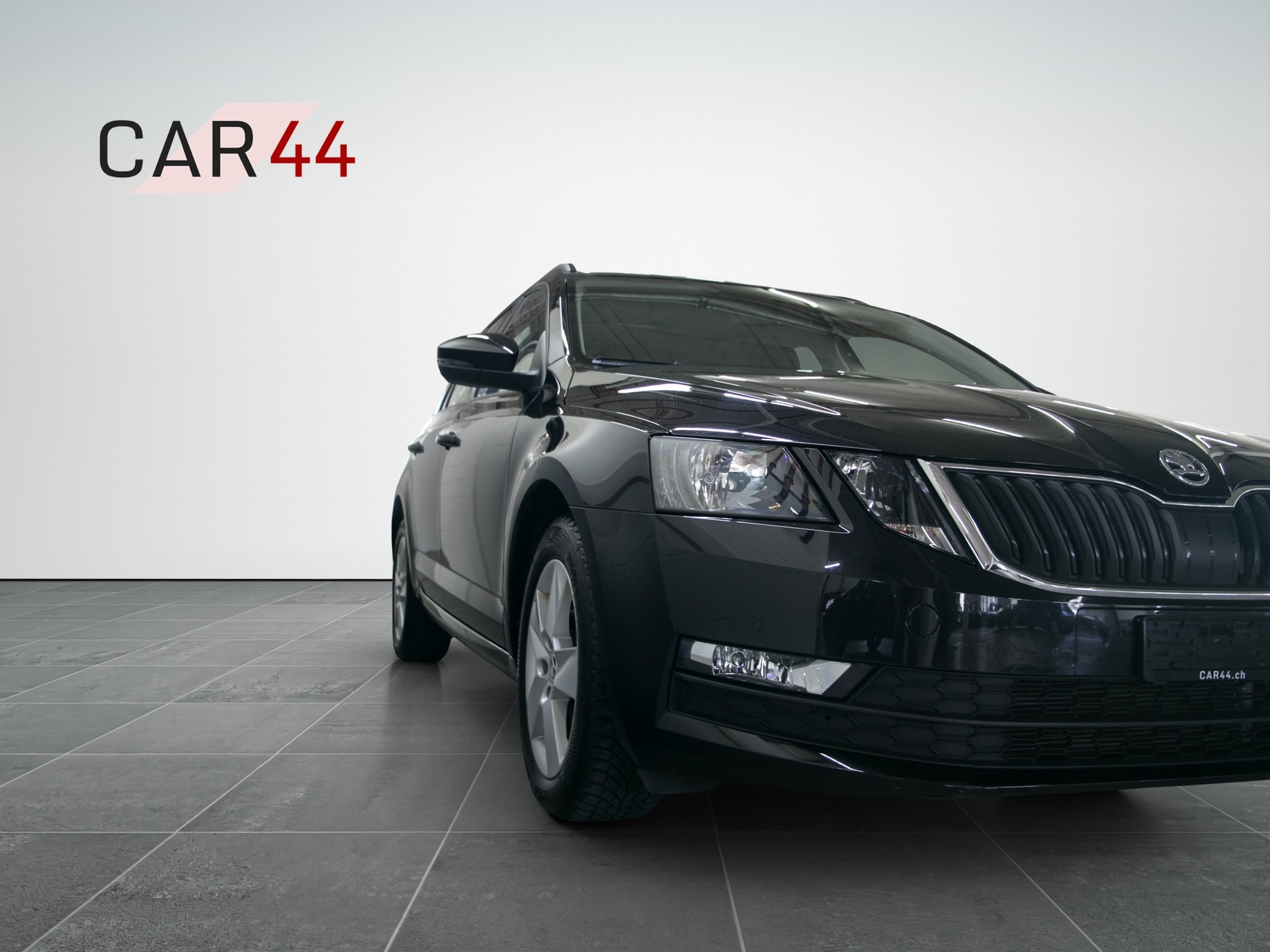 SKODA Octavia Combi 2.0 TDI Ambition DSG-image-10
