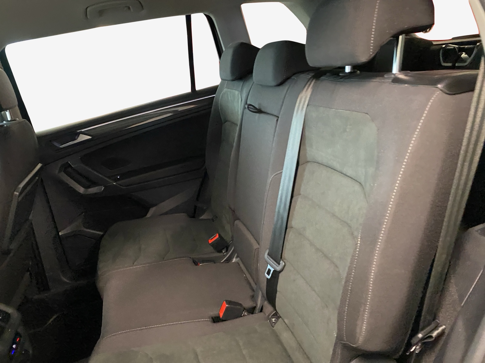 VW Tiguan Allspace 2.0TSI Highline 4Motion DSG-image-11