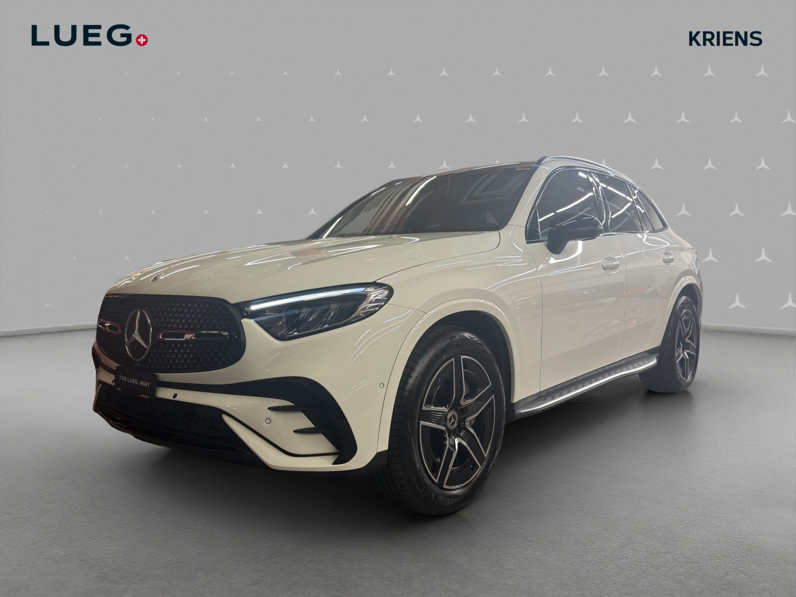 MERCEDES-BENZ GLC 300 4M - AMG / 360 Grad Kamera / Panorama-Dach / AHK /-image-0