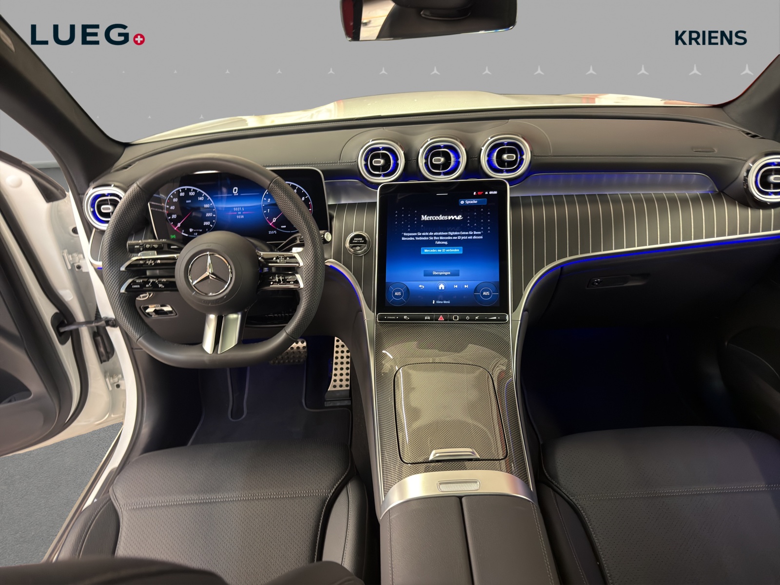 MERCEDES-BENZ GLC 300 4M - AMG / 360 Grad Kamera / Panorama-Dach / AHK /-image-10