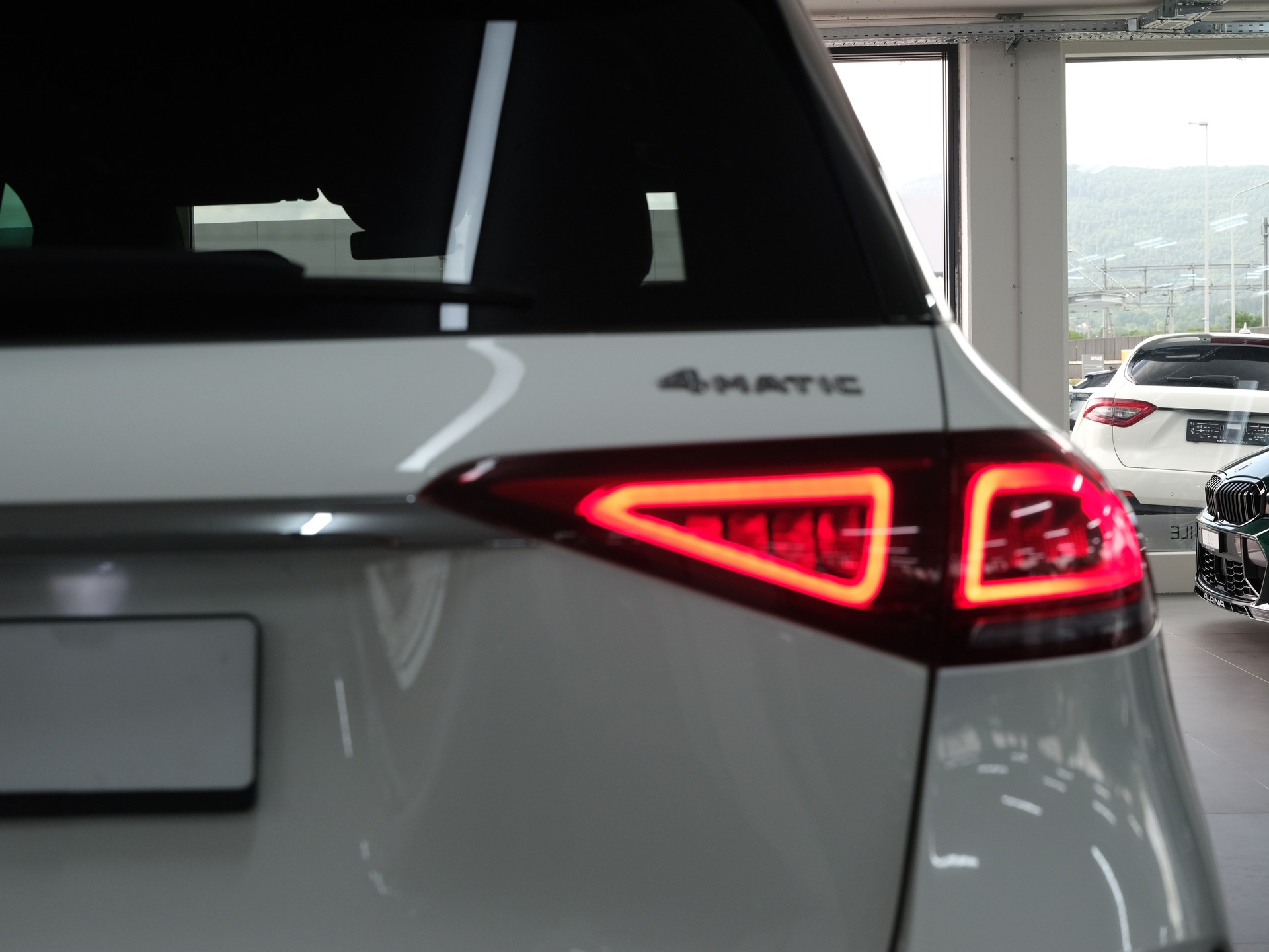 MERCEDES-BENZ GLE 400 d 4Matic AMG Line 9G-Tronic *Softclose* *Panorama* *360 Kamera*-image-13