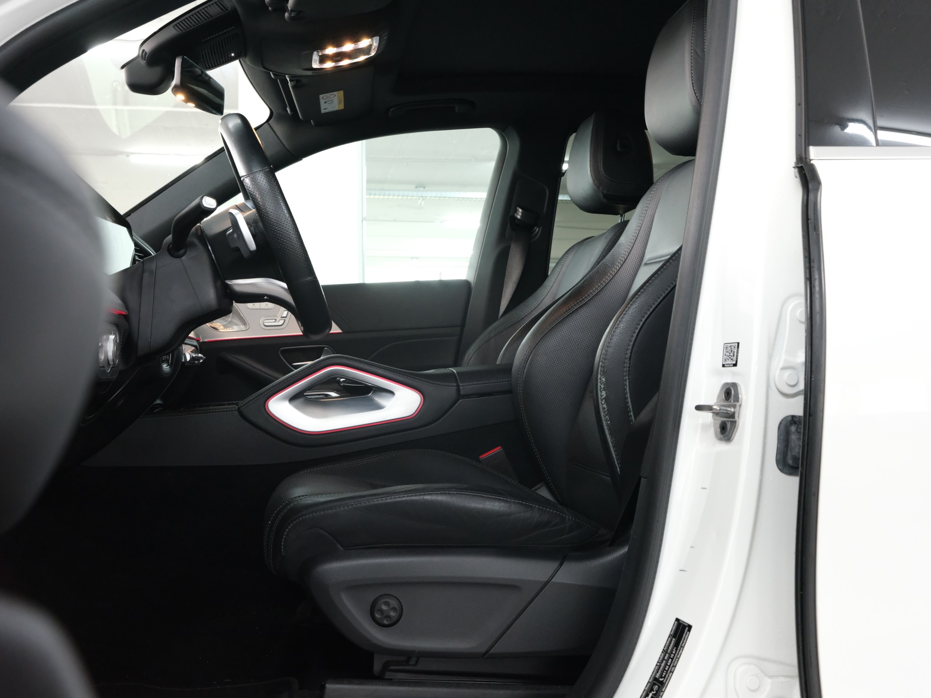 MERCEDES-BENZ GLE 400 d 4Matic AMG Line 9G-Tronic *Softclose* *Panorama* *360 Kamera*-image-16