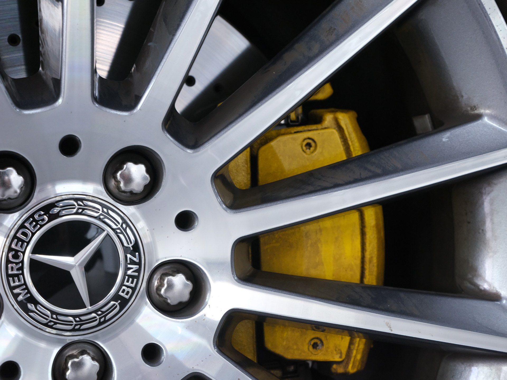 MERCEDES-BENZ GLE 400 d 4Matic AMG Line 9G-Tronic *Softclose* *Panorama* *360 Kamera*-image-11