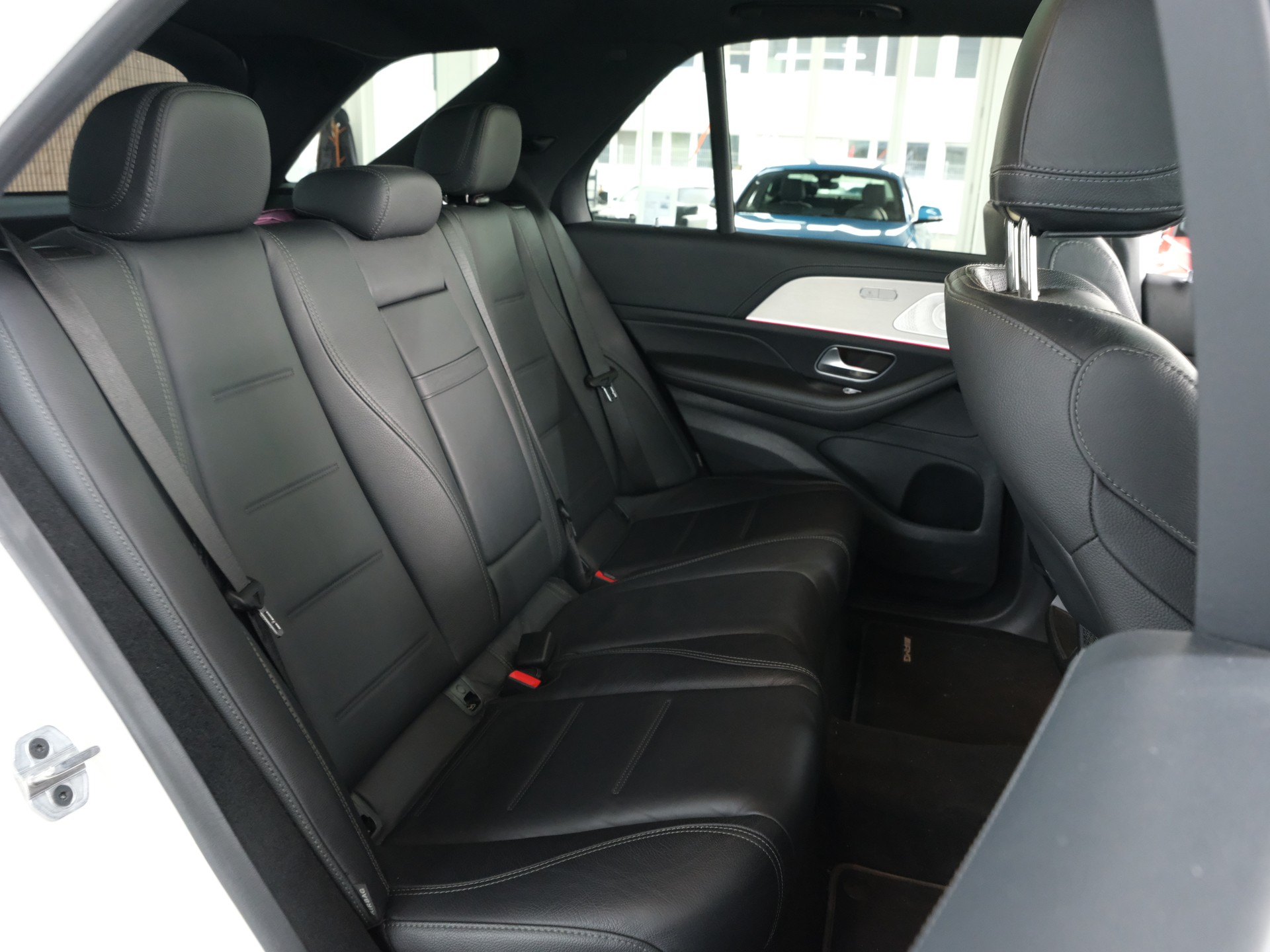 MERCEDES-BENZ GLE 400 d 4Matic AMG Line 9G-Tronic *Softclose* *Panorama* *360 Kamera*-image-22