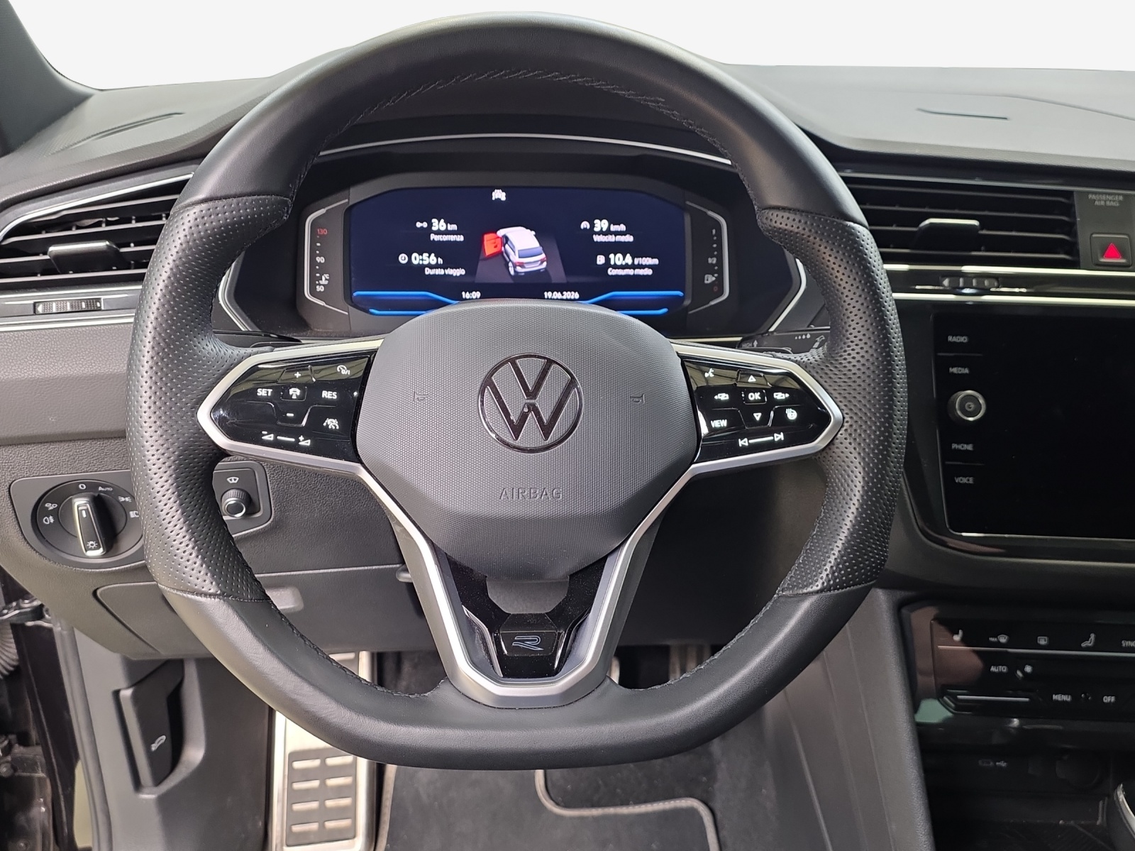 VW Tiguan 2.0TSI R-Line 4Motion DSG-image-9