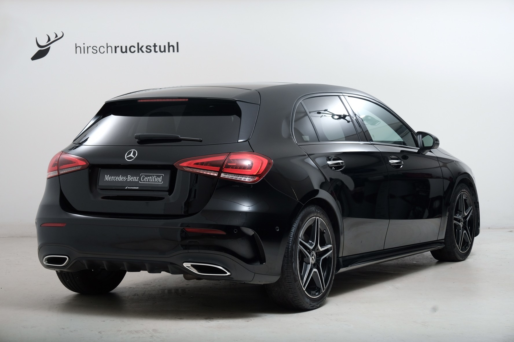MERCEDES-BENZ A 220 d AMG Line-image-3