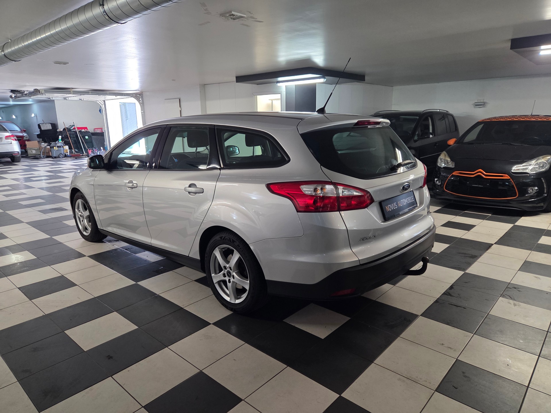 FORD Focus 1.0 SCTi Business-image-2