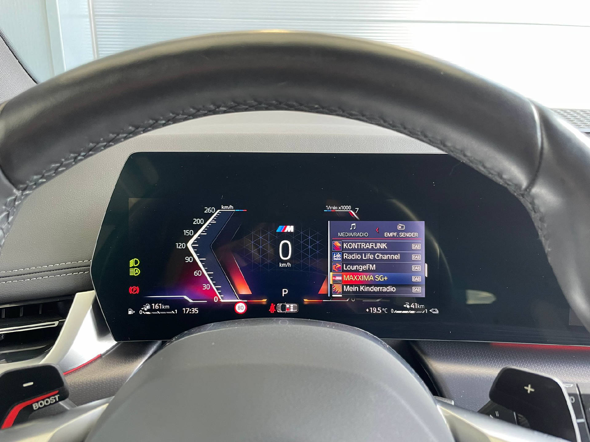 BMW 225e xDrive paddles Active Tourer-image-7
