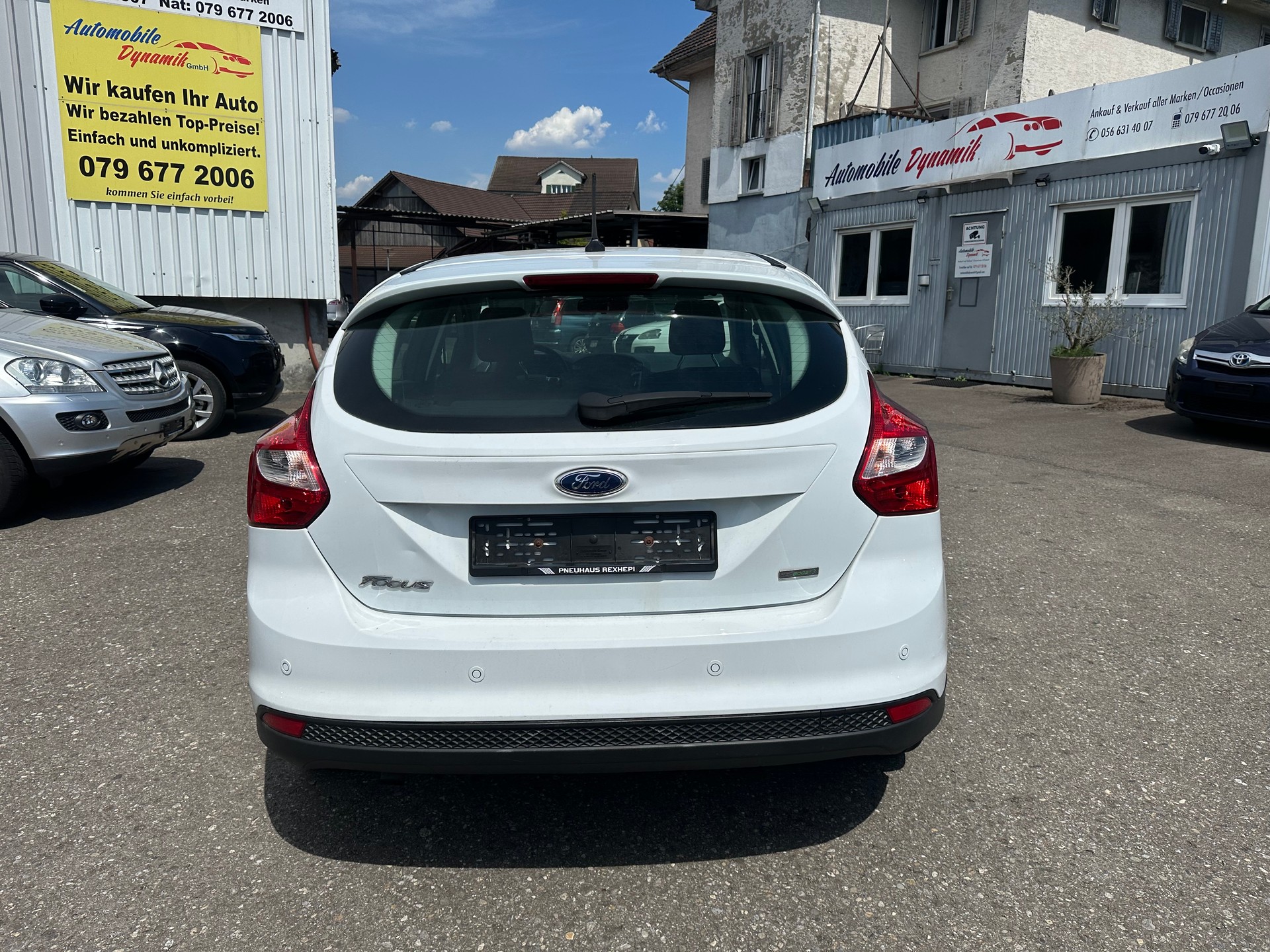 FORD Focus 1.0 SCTi Titanium-image-3