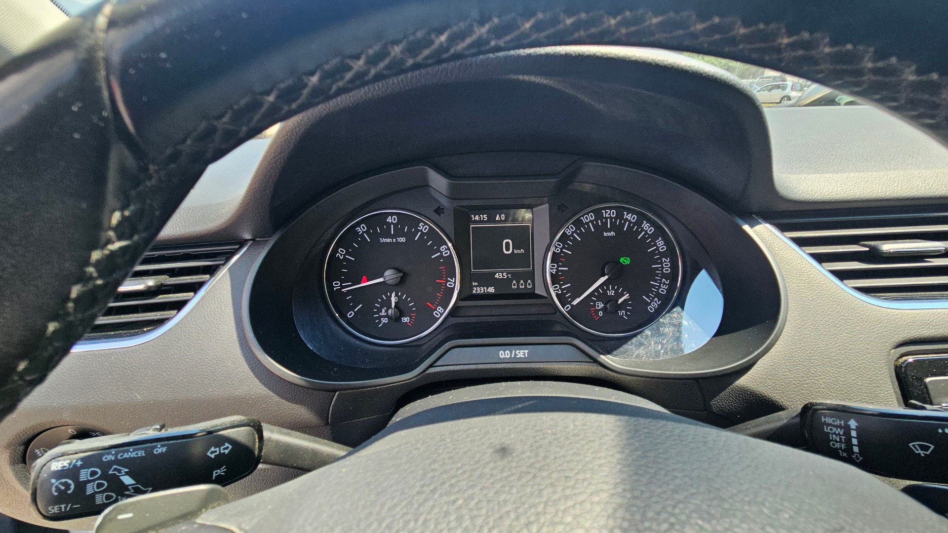 SKODA Octavia Combi 1.4 TSI Ambition DSG-image-6