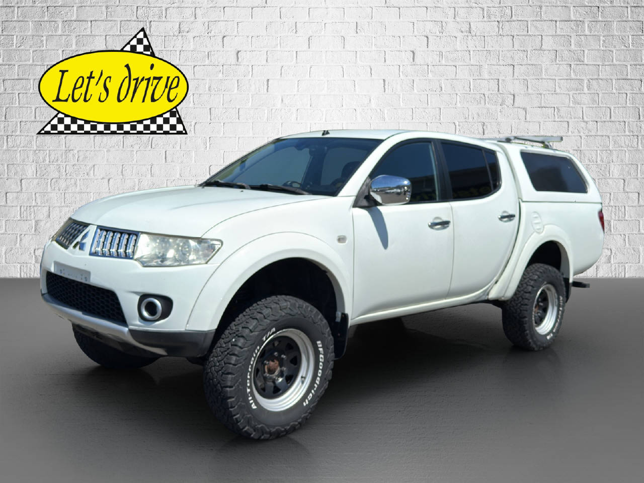 MITSUBISHI L 200 4x4 Double Cab 2.5 DID HP iHT MT-image-0