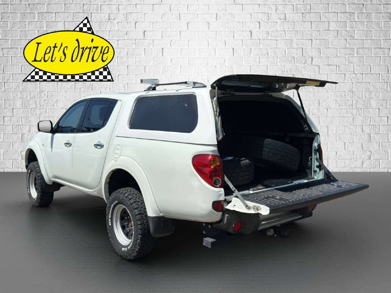 MITSUBISHI L 200 4x4 Double Cab 2.5 DID HP iHT MT-image-3