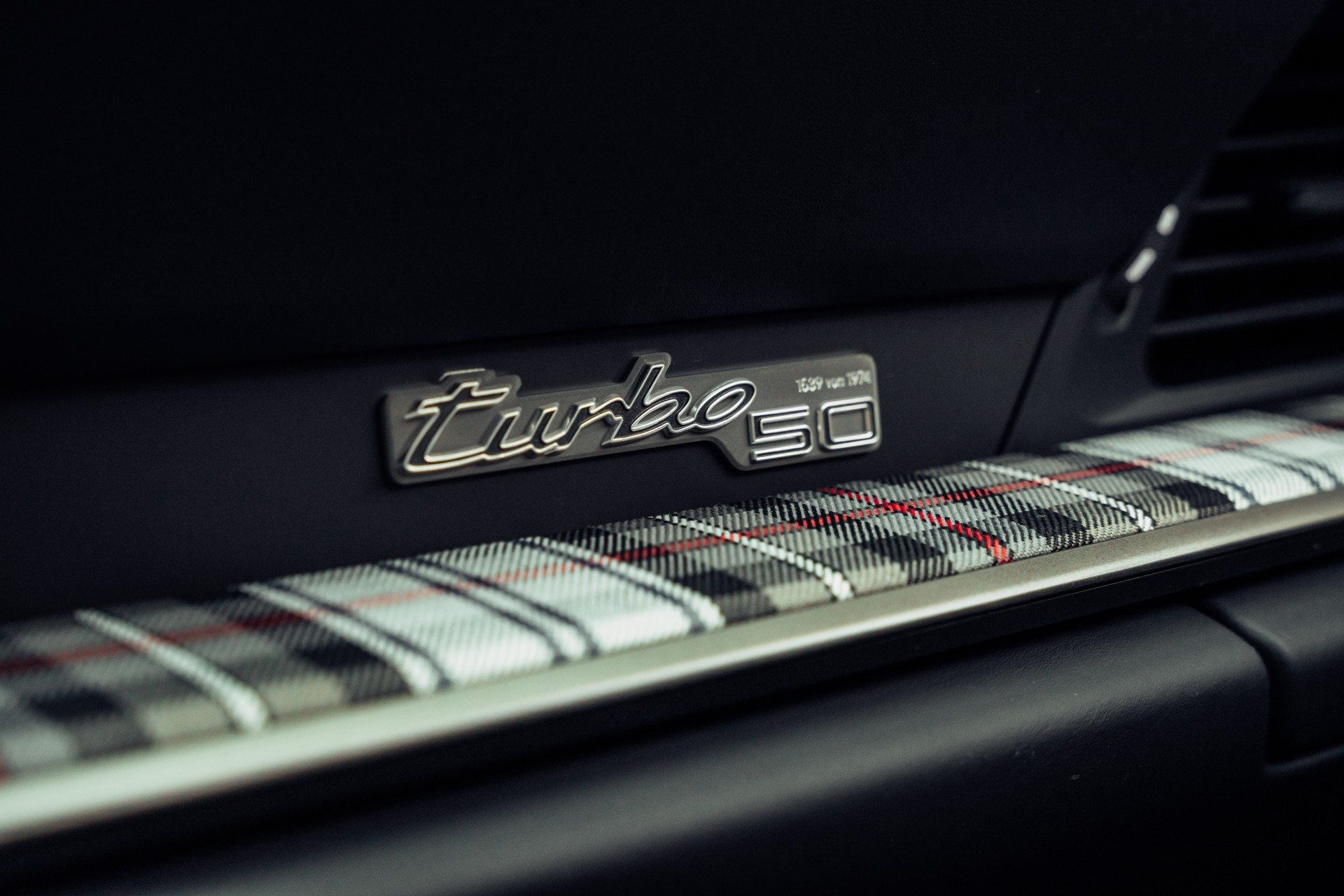 PORSCHE 911 Turbo 50 Jahre PTS Mintgrün 1/1974-image-18