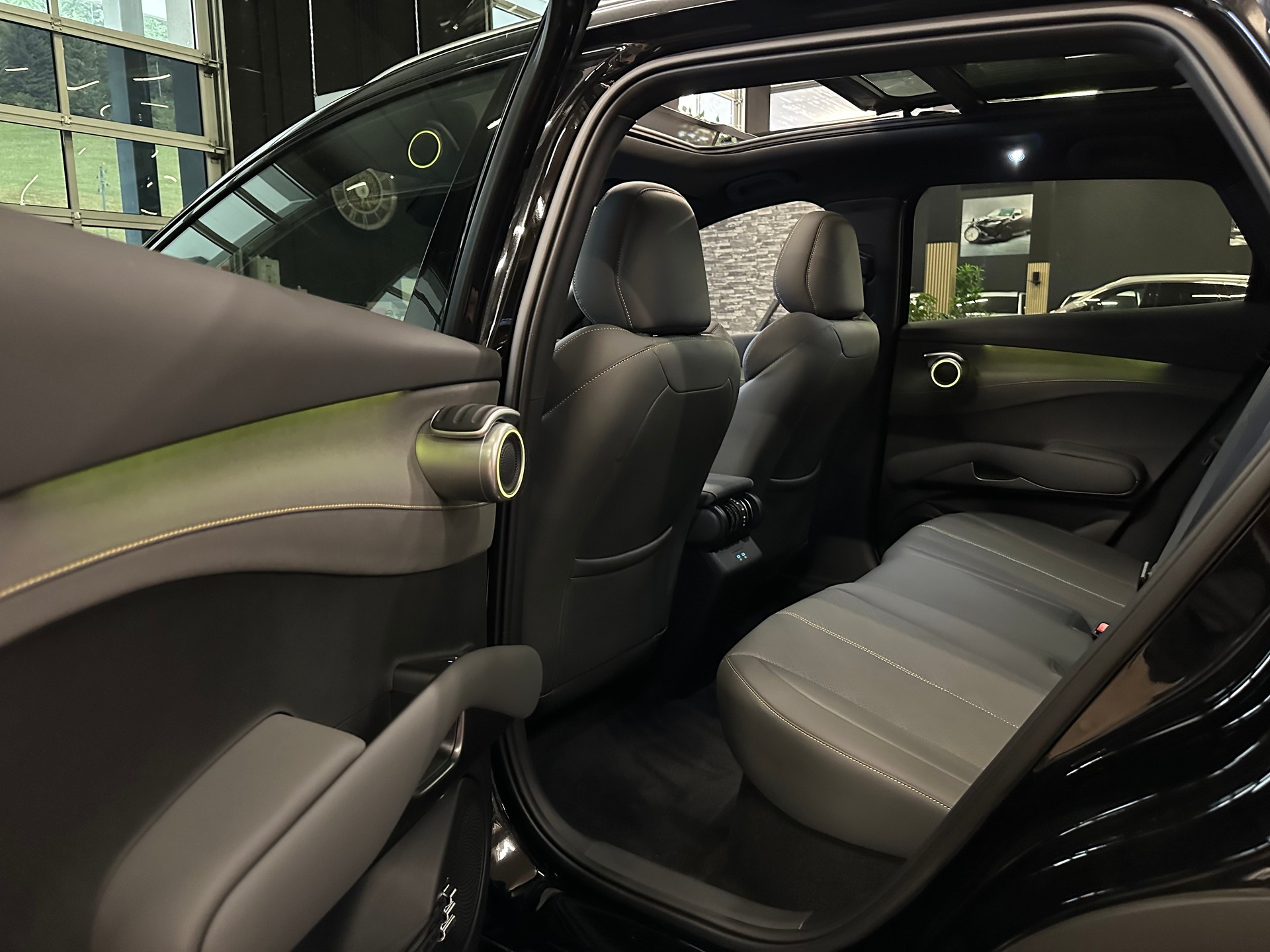 BYD Atto 3 EVO 74.8 kWh Excellence AWD-image-12