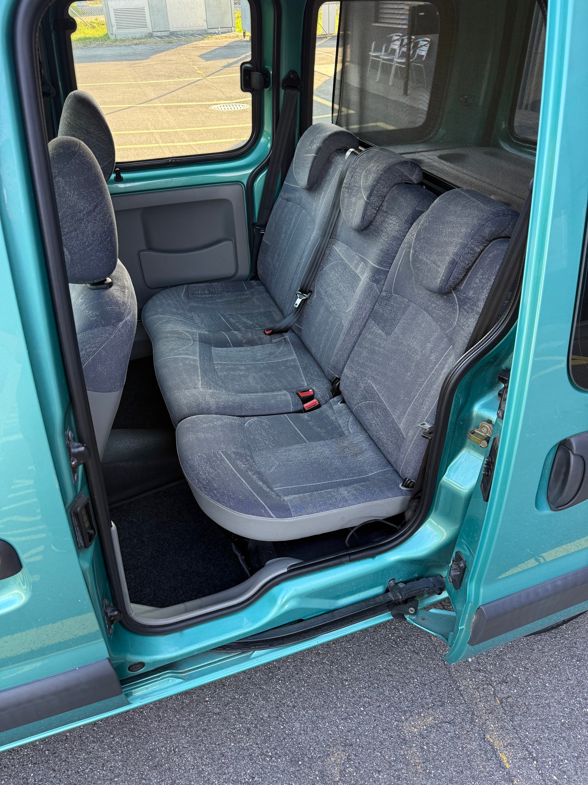 RENAULT Kangoo 1.4 Privilège-image-7