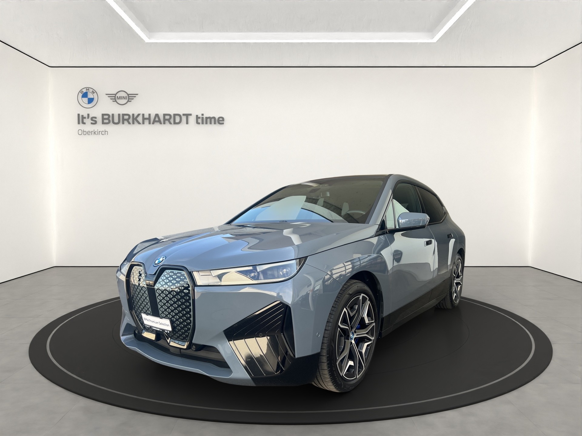 BMW iX xDrive50-image-0