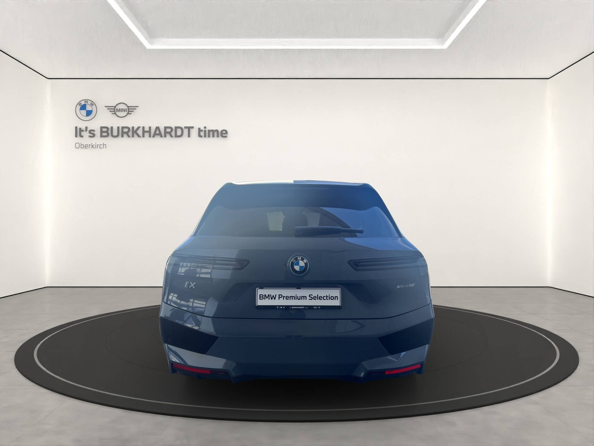 BMW iX xDrive50-image-3
