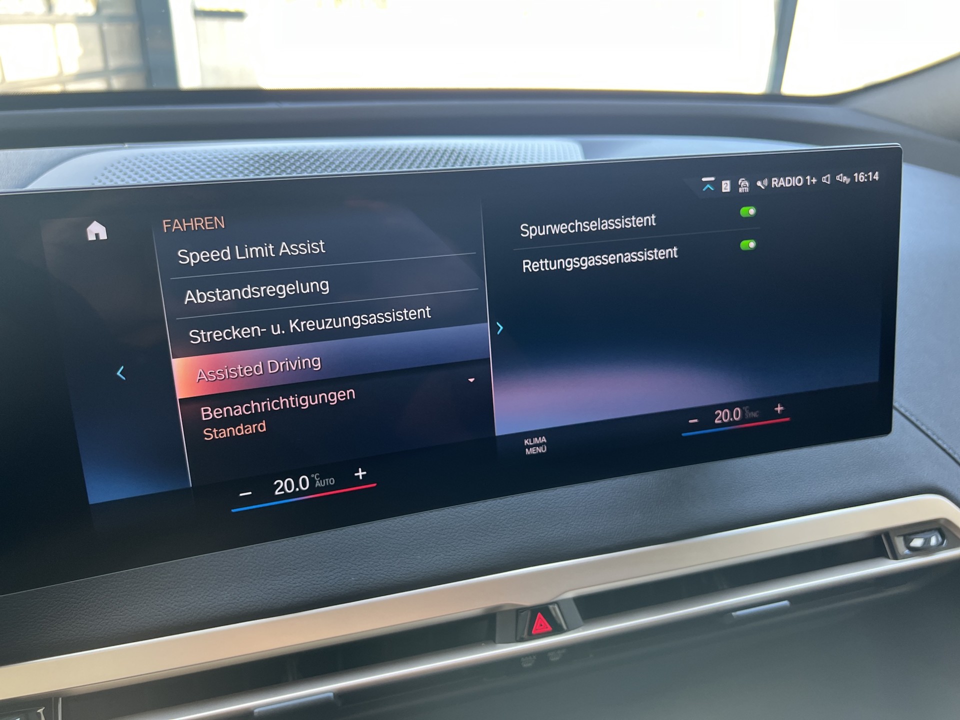 BMW iX xDrive50-image-16