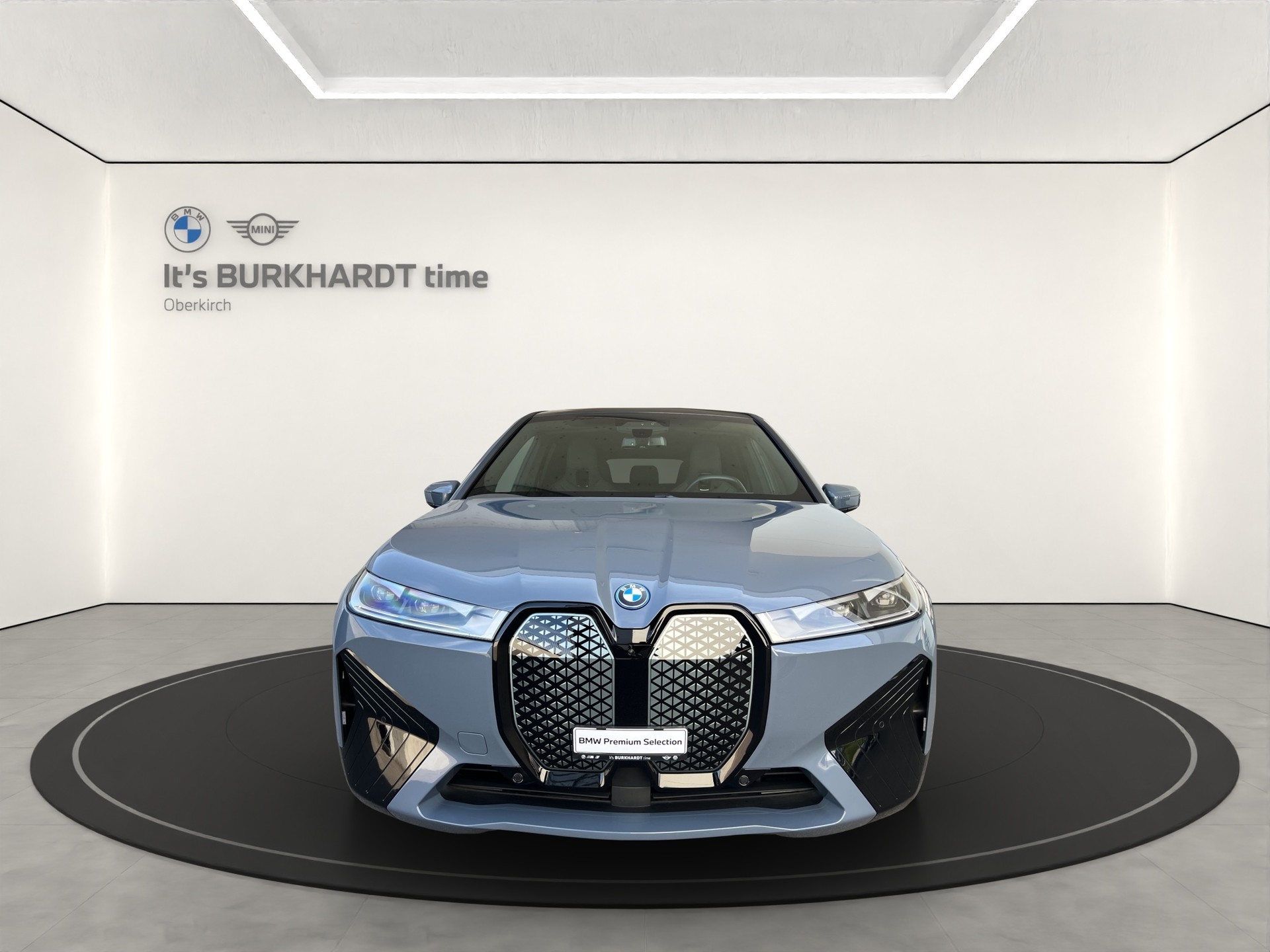 BMW iX xDrive50-image-8