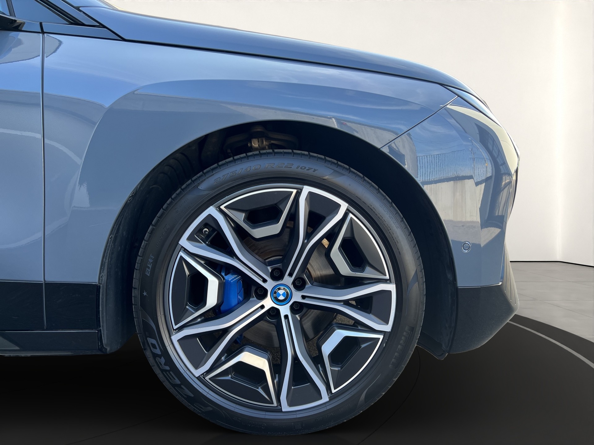 BMW iX xDrive50-image-6