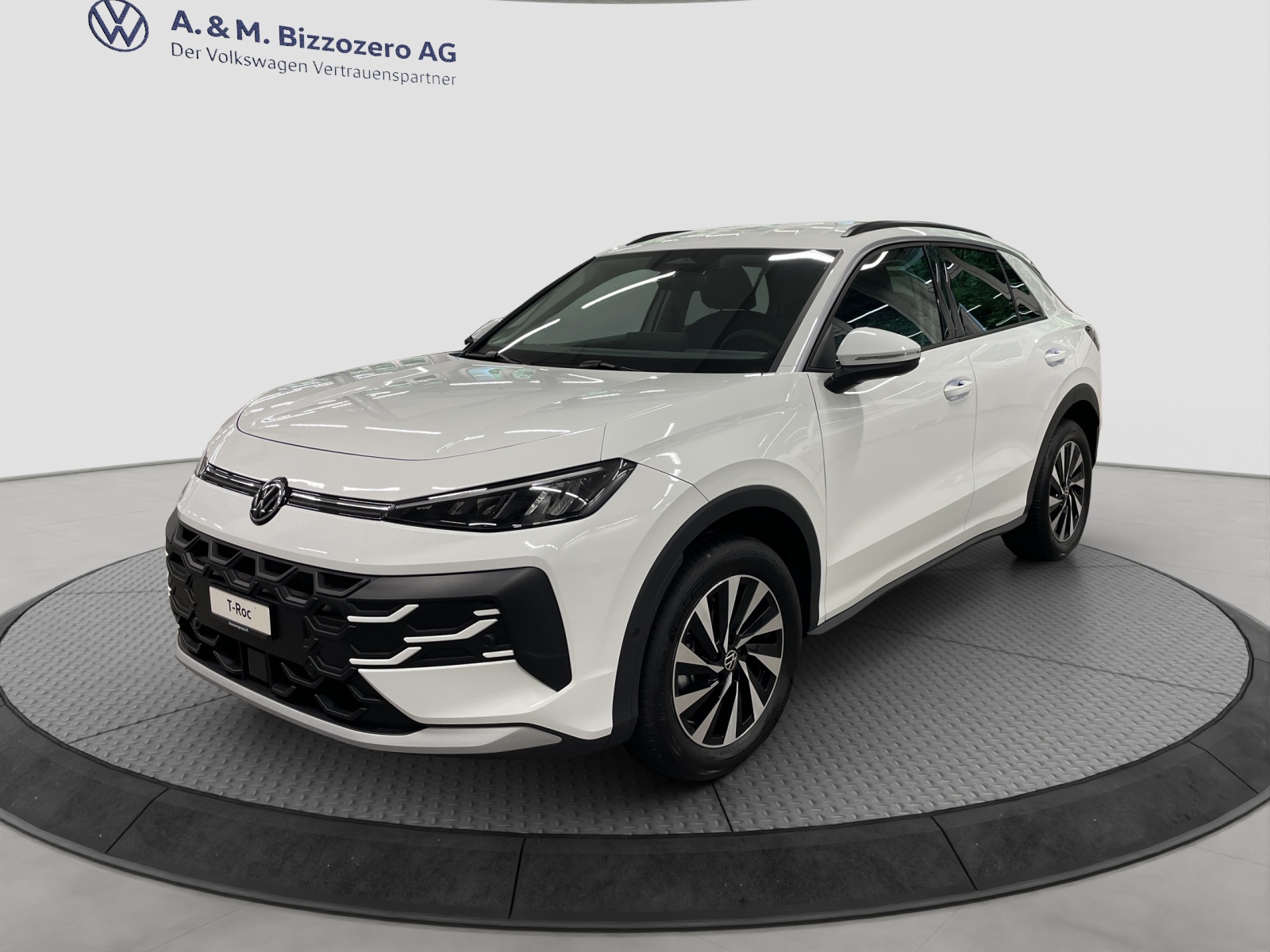 VW T-Roc 1.5 eTSI mHEV Life DSG-image-0