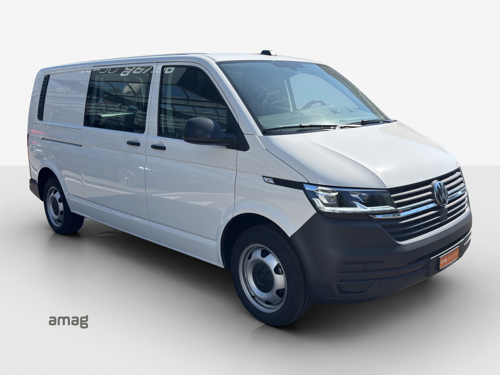 VW T6.1 2.0 TDI 4Motion DSG-image-5