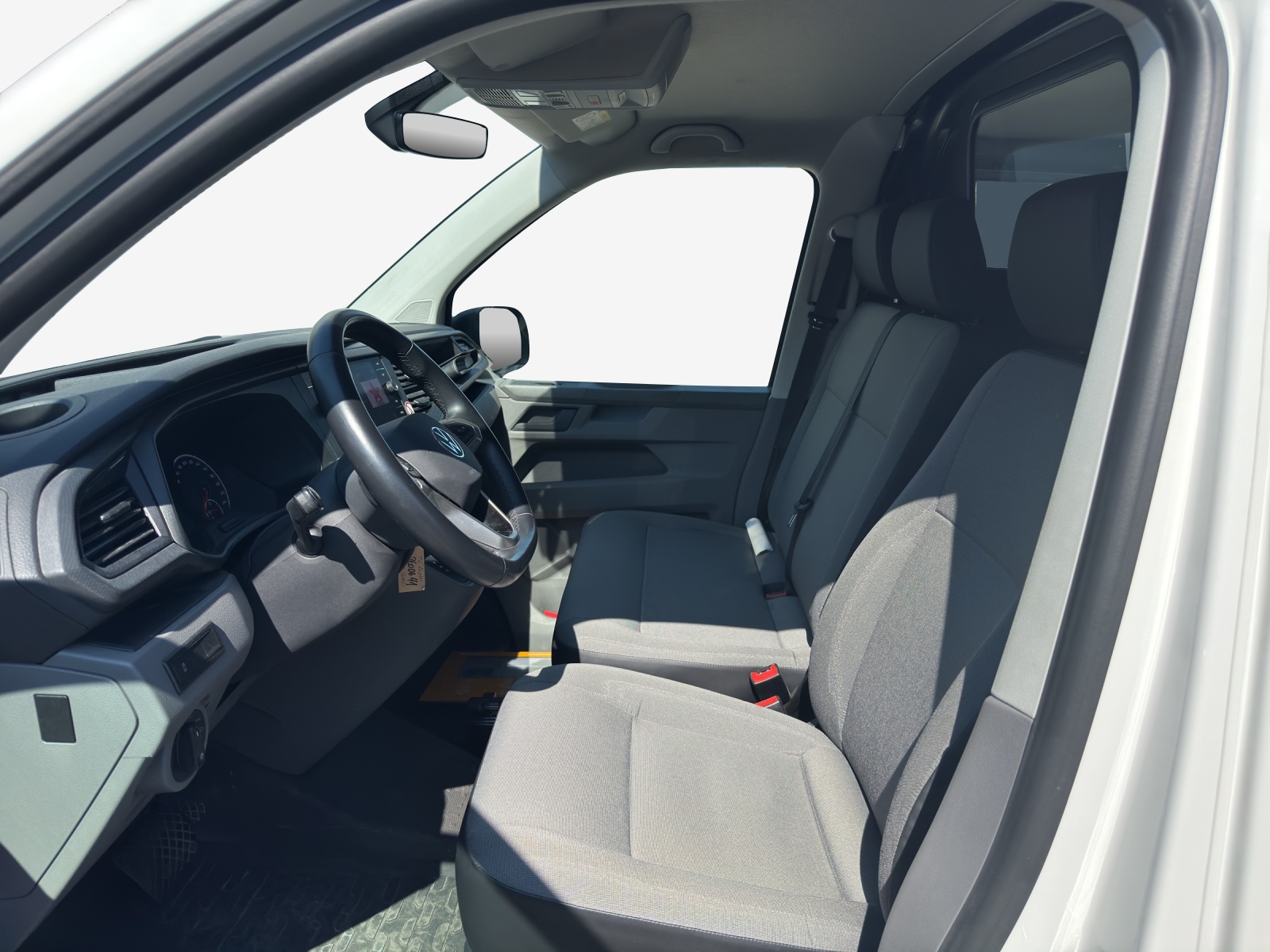 VW T6.1 2.0 TDI 4Motion DSG-image-7