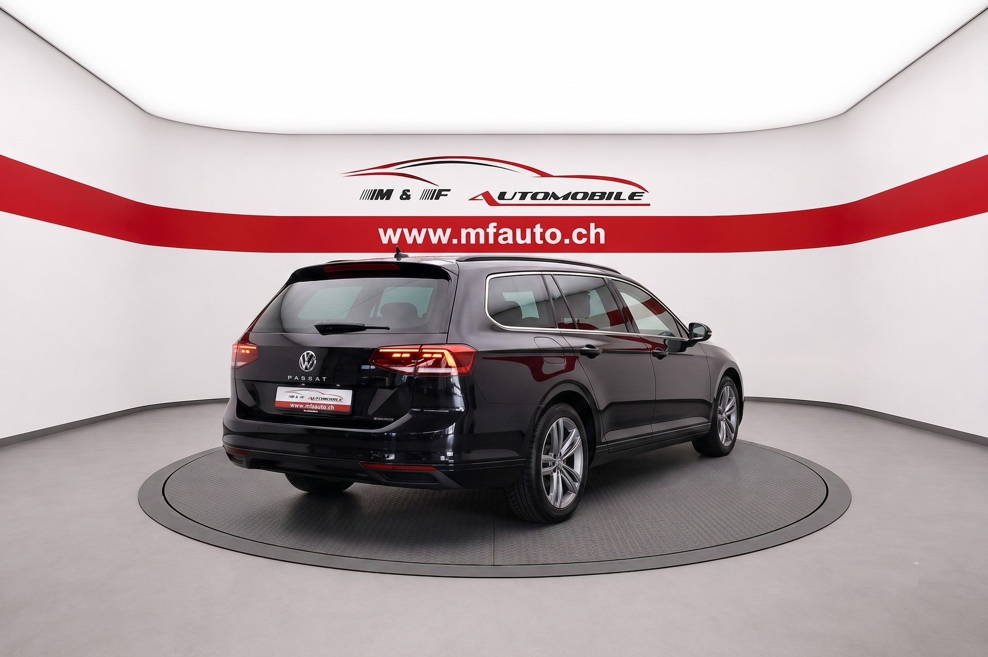VW Passat Variant 2.0 TDI 200 Business DSG 4m CH FAHRZEUG AUS 1. HAND-image-5
