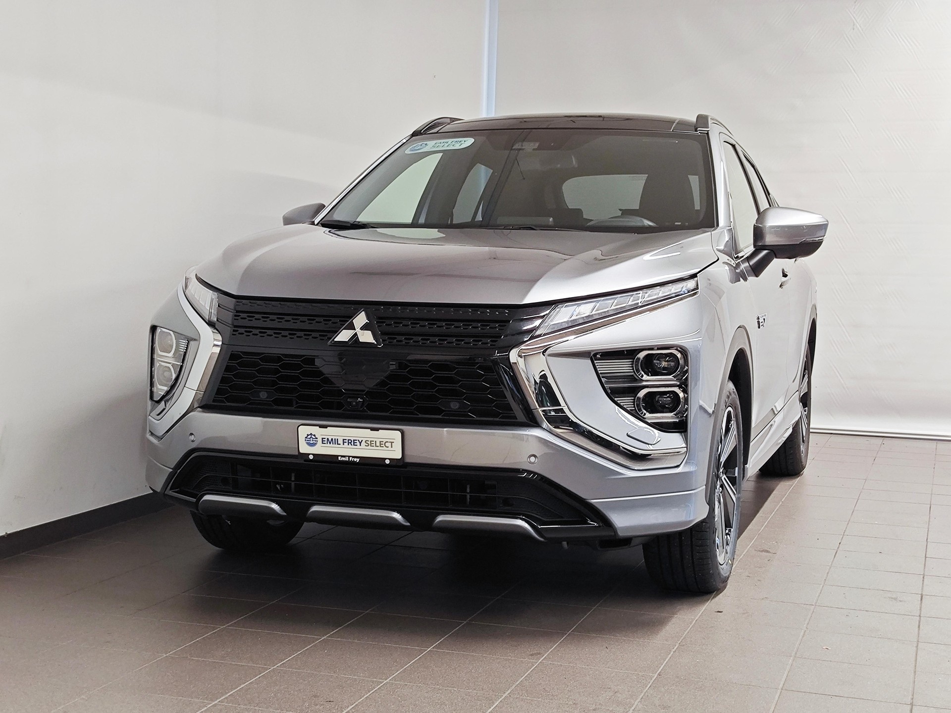 MITSUBISHI Eclipse Cross 2.4 PHEV Diamond 4x4-image-0