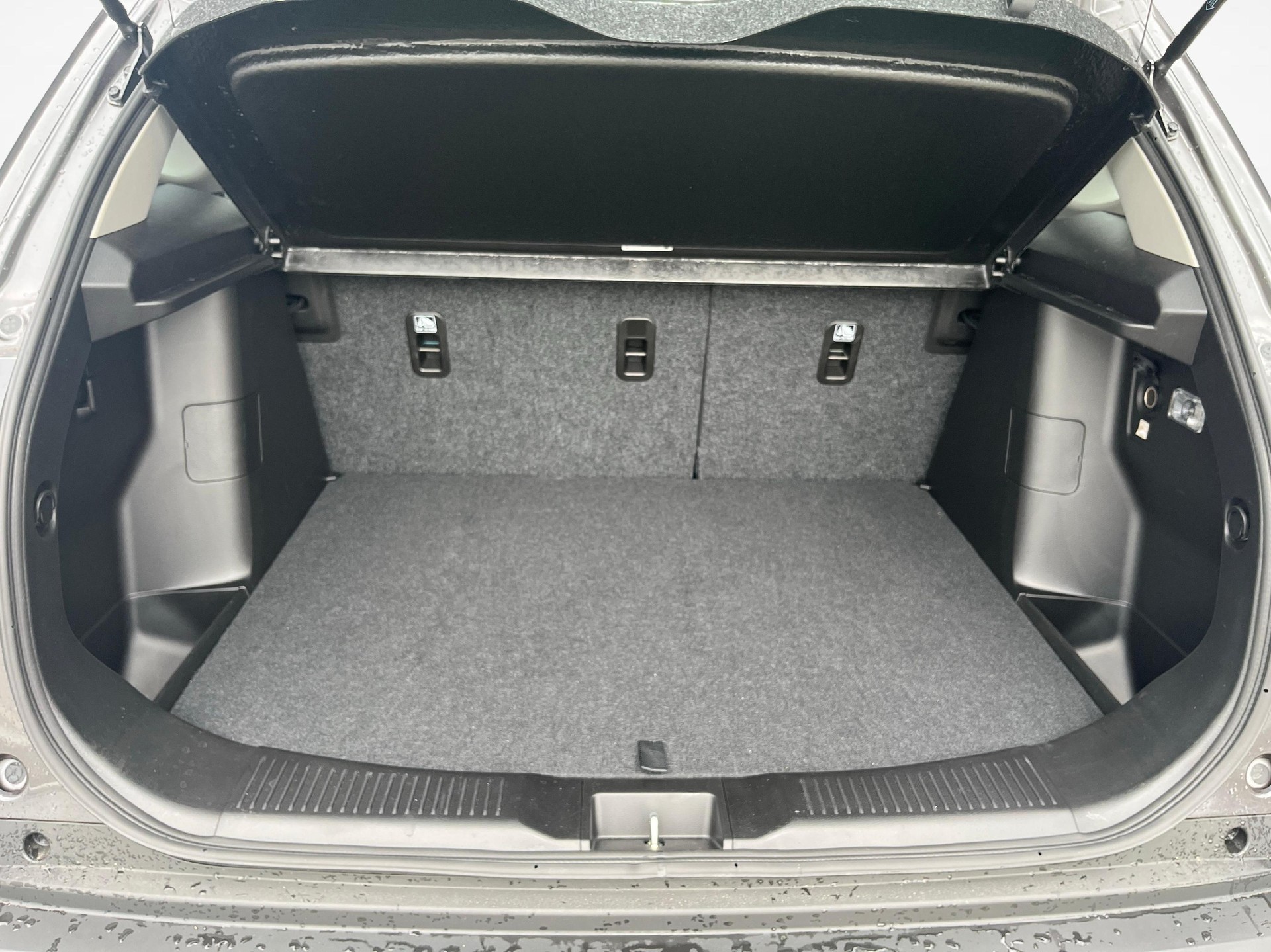 SUZUKI S-Cross 1.4 T Compact Top Hybrid 4x4-image-11
