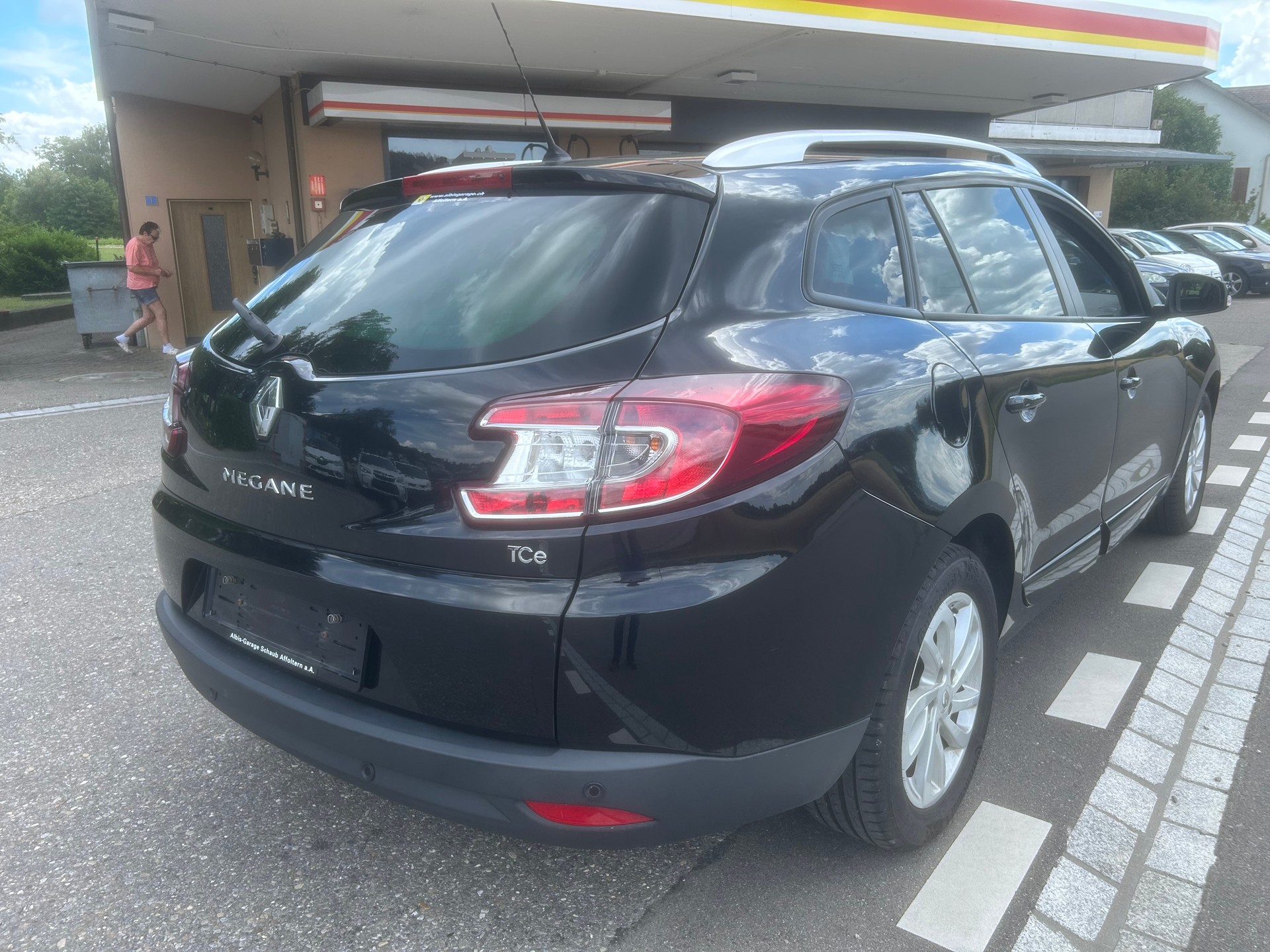 RENAULT Mégane Grandtour 1.2 16V Turbo Limited-image-2