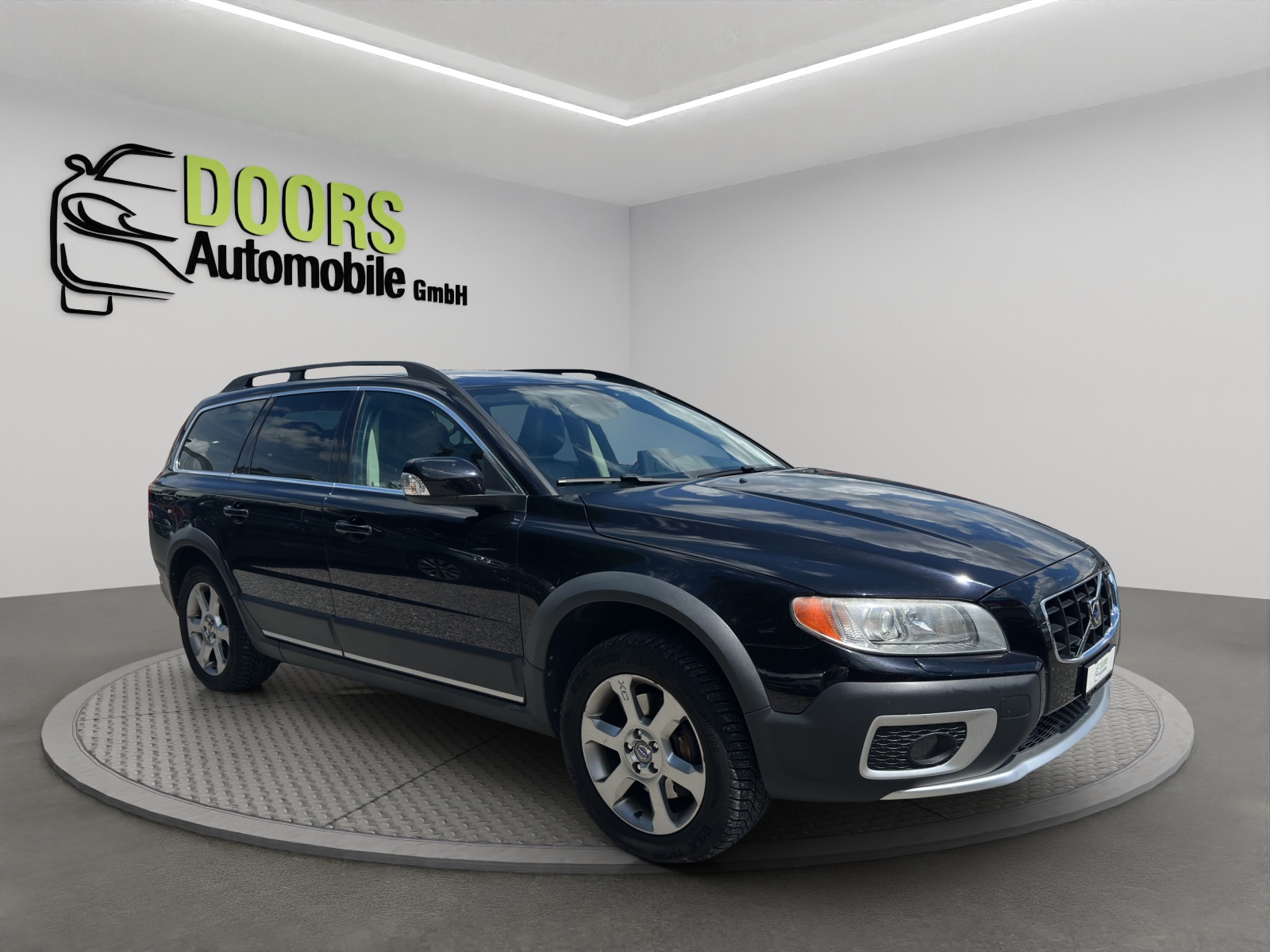 VOLVO XC70 D5 AWD Summum Geartronic-image-0