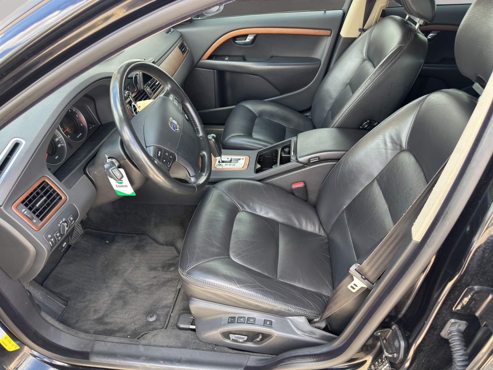 VOLVO XC70 D5 AWD Summum Geartronic-image-10