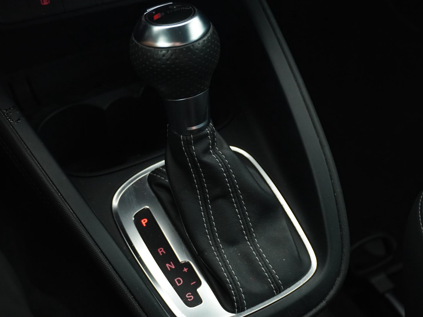 AUDI A1 Sport 1.4 TFSI Ambition S-tronic-image-7