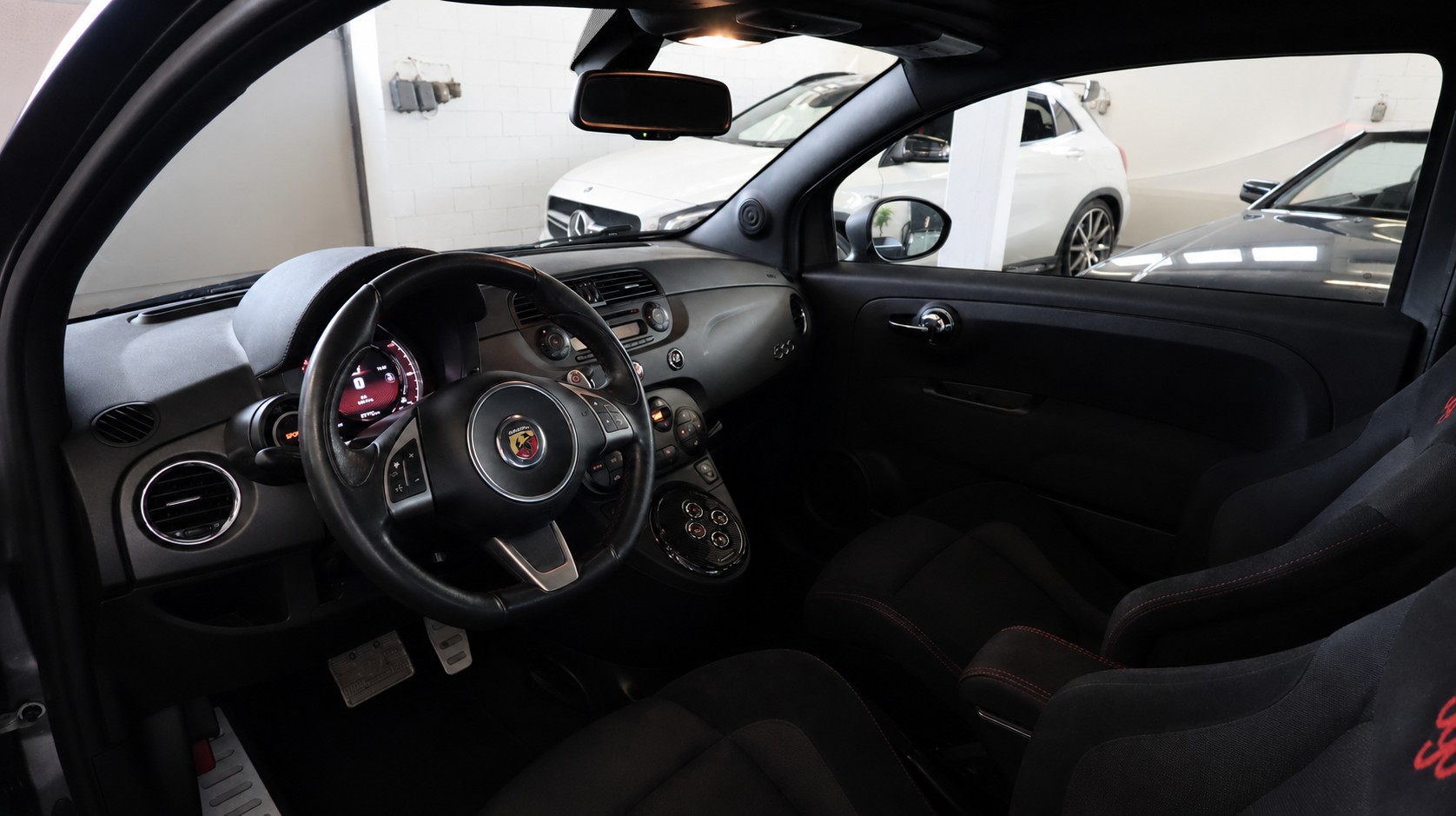 FIAT 595C 1.4 16V Turbo Abarth Competizione-image-3