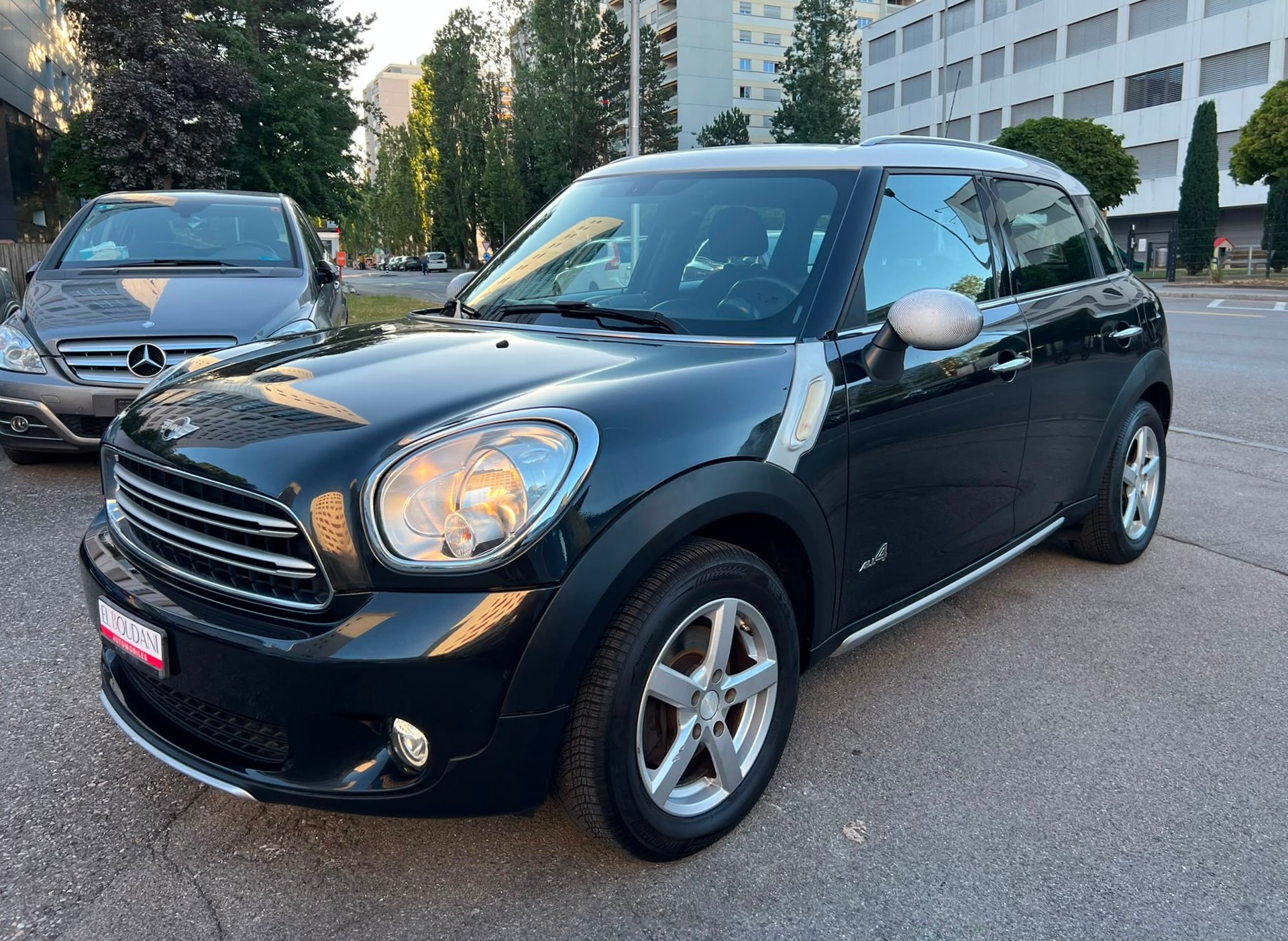 MINI Countryman Cooper ALL4 by Burton-image-0